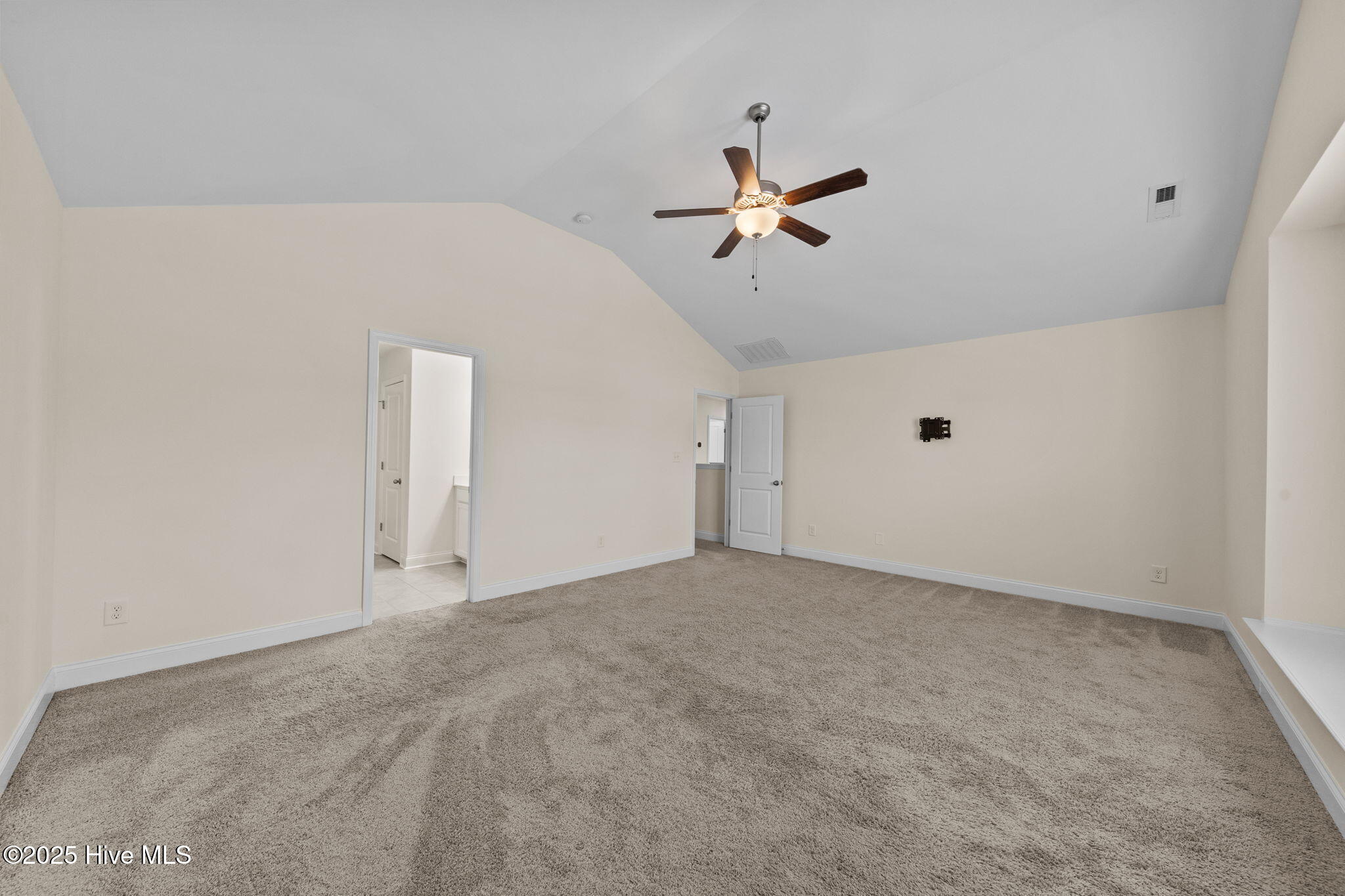 527 Weston Woods Street