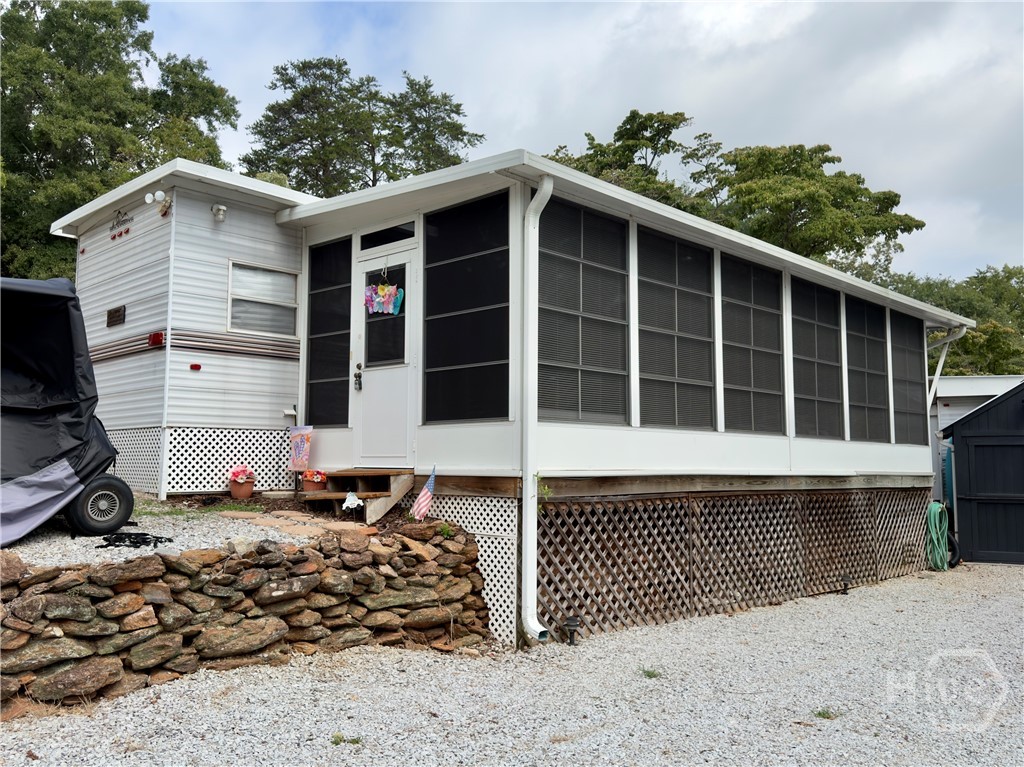 1st image of 110 Admiral Dr, Hartwell, GA 30643 | MLS# CL363193