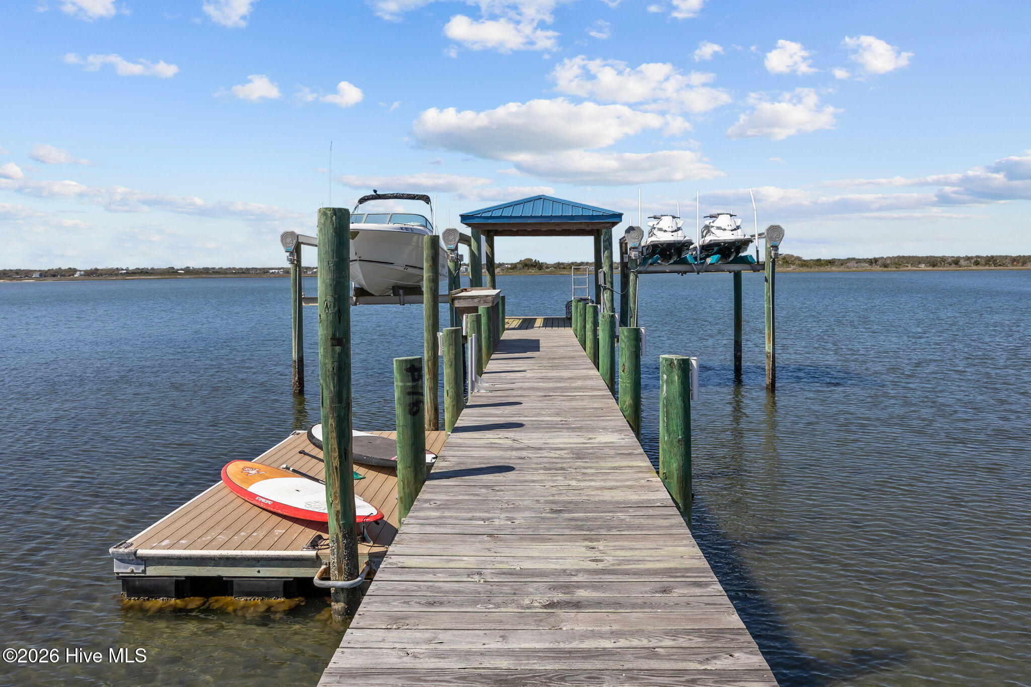 100564617 | Photo 59