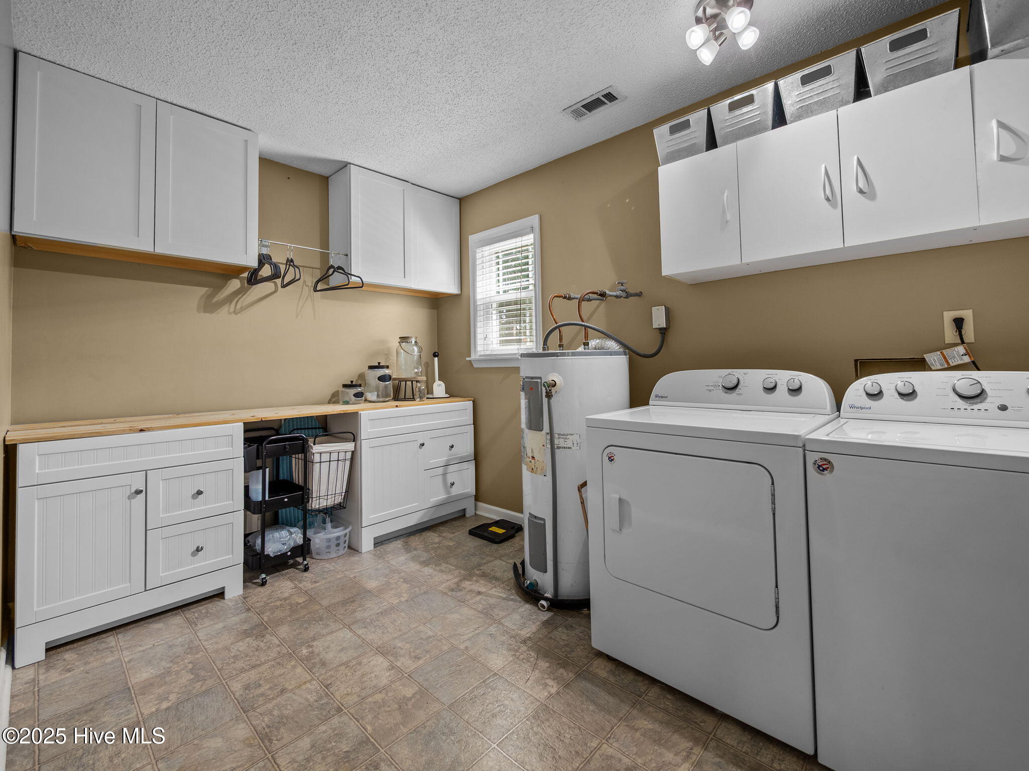 100530751 | Photo 18