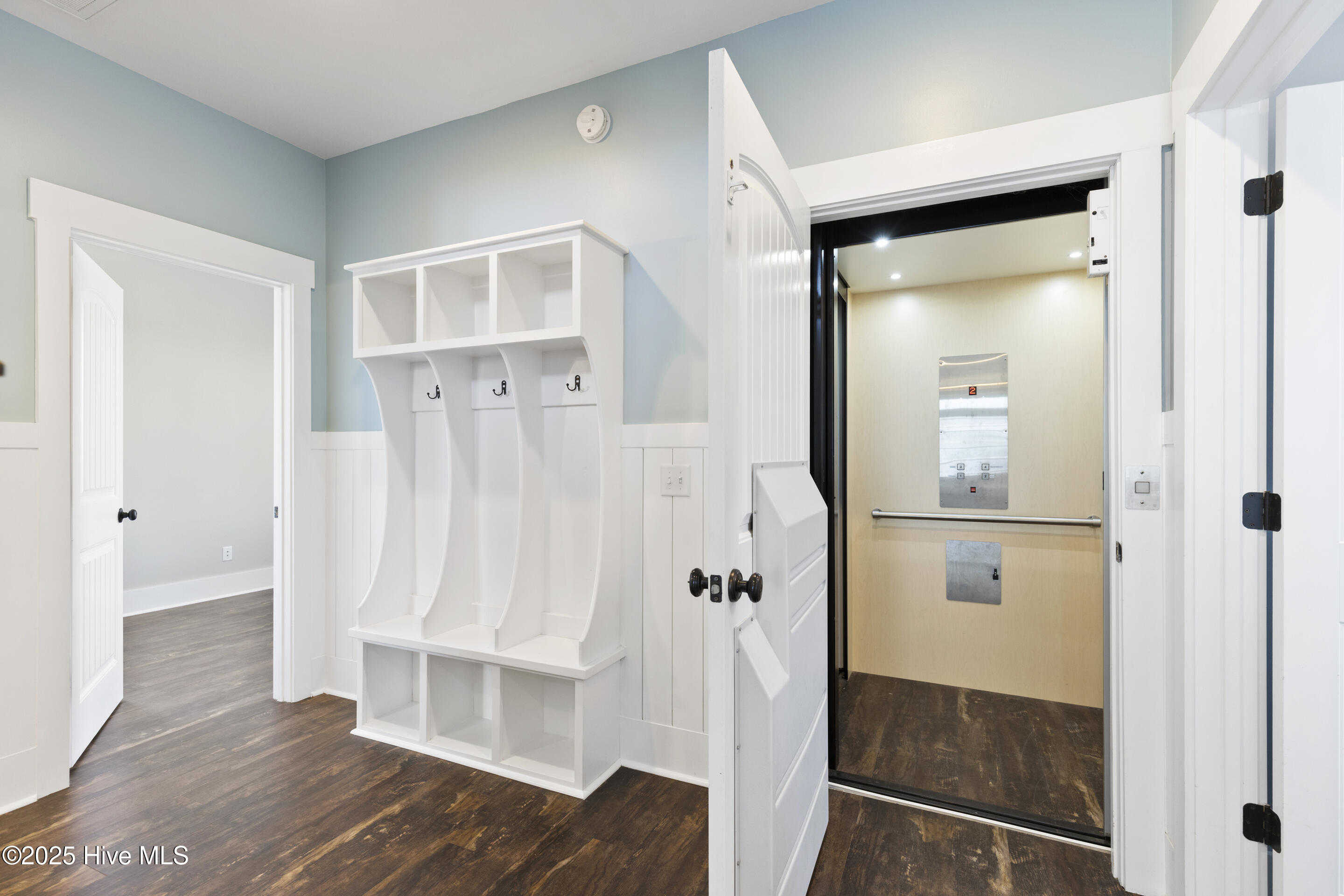 100546284 | Photo 12