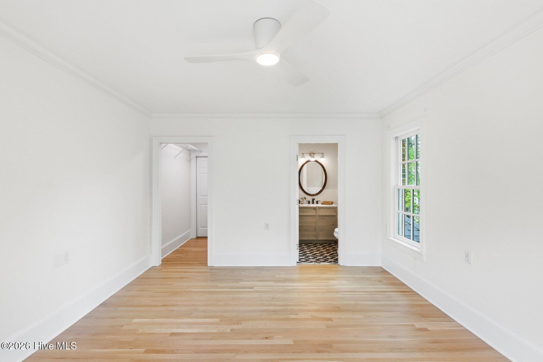 100565828 | Photo 37