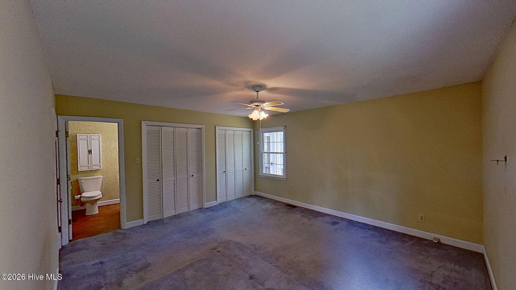 512 Raymond Drive,Arapahoe