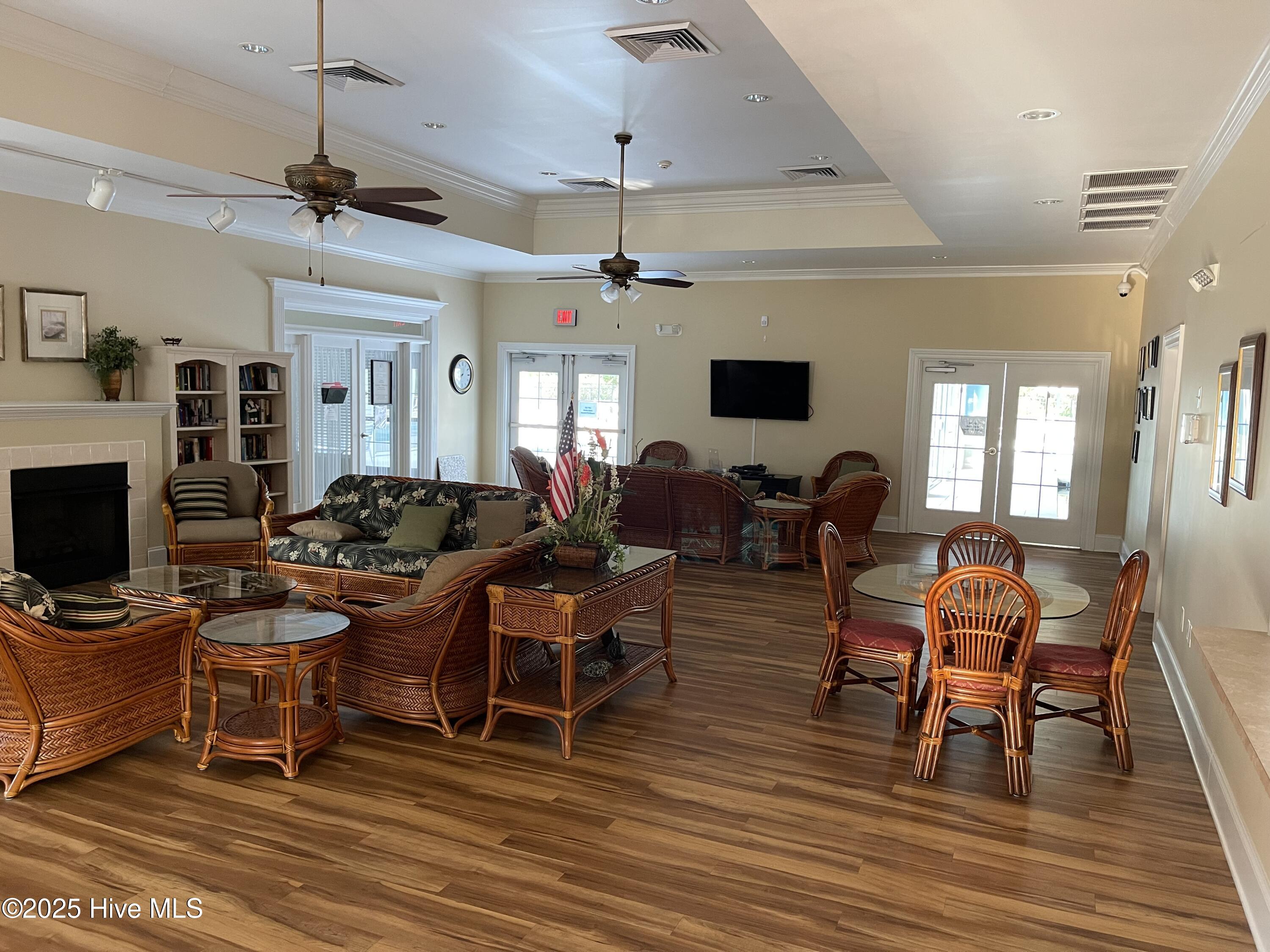 100516751 | Photo 29