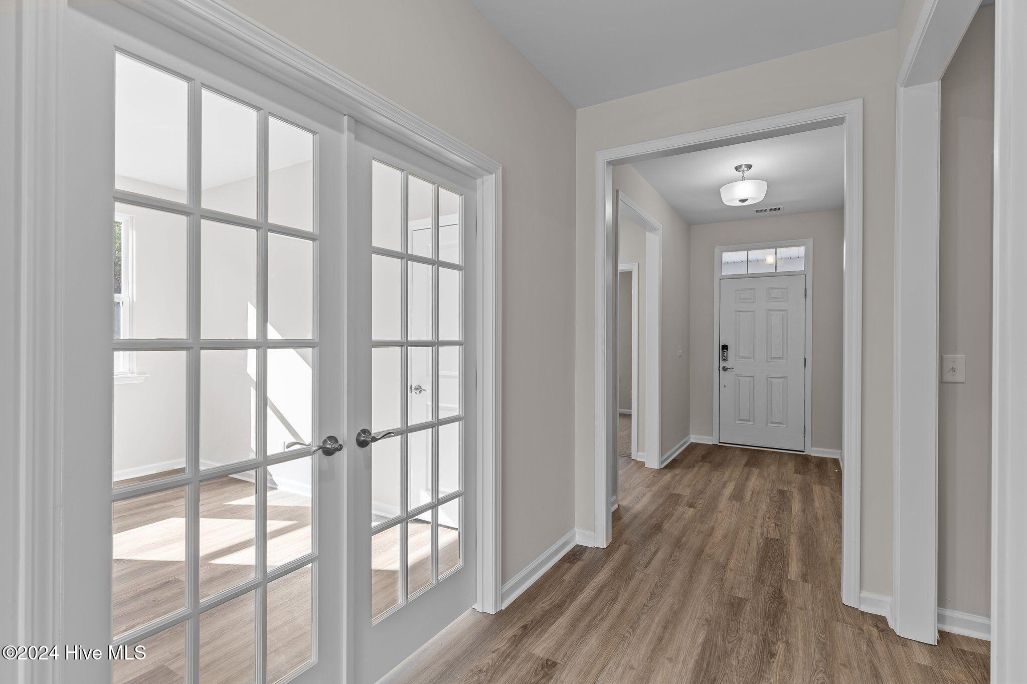 100464242 | Photo 14