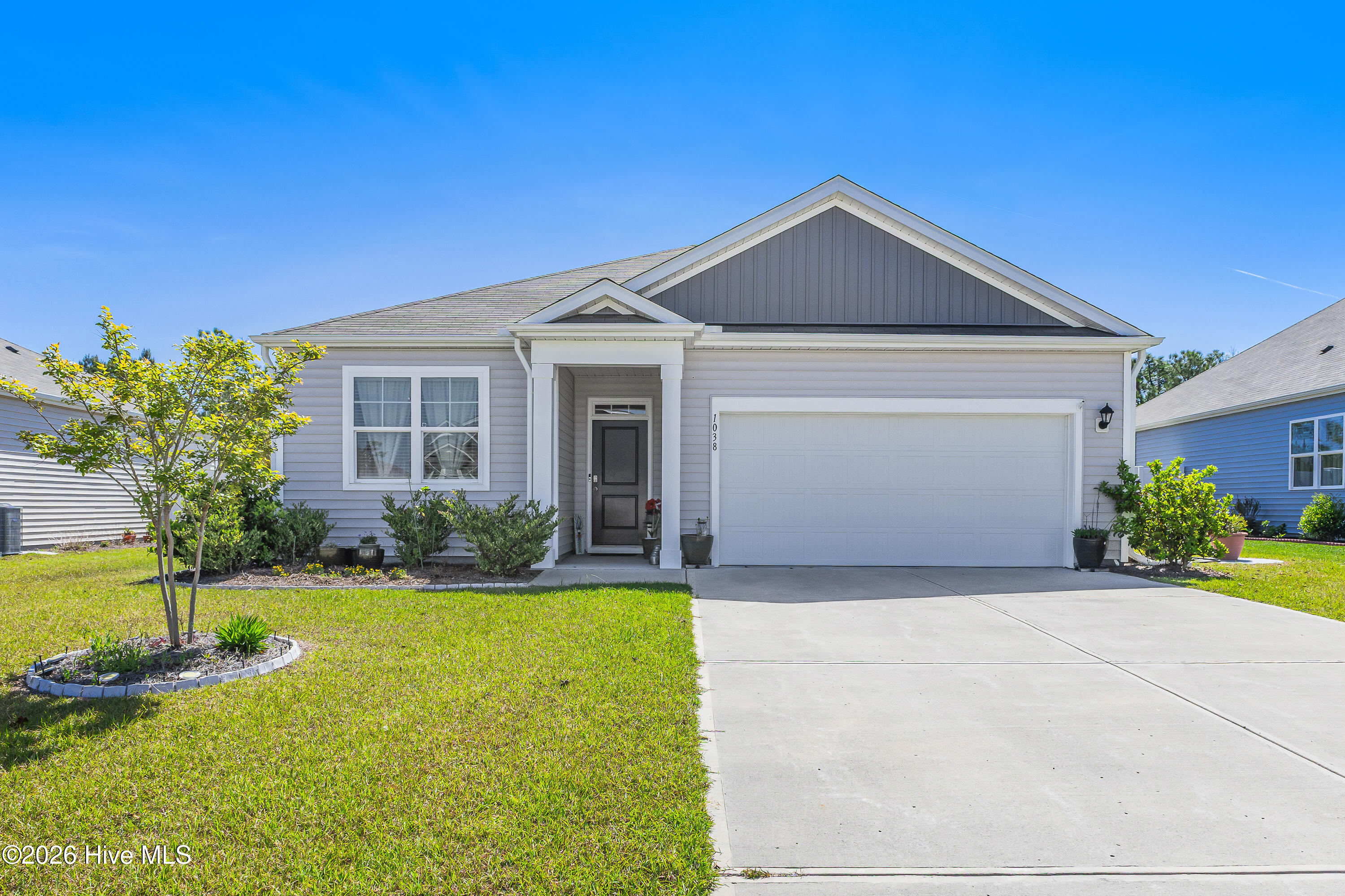 100566336 | Photo 10