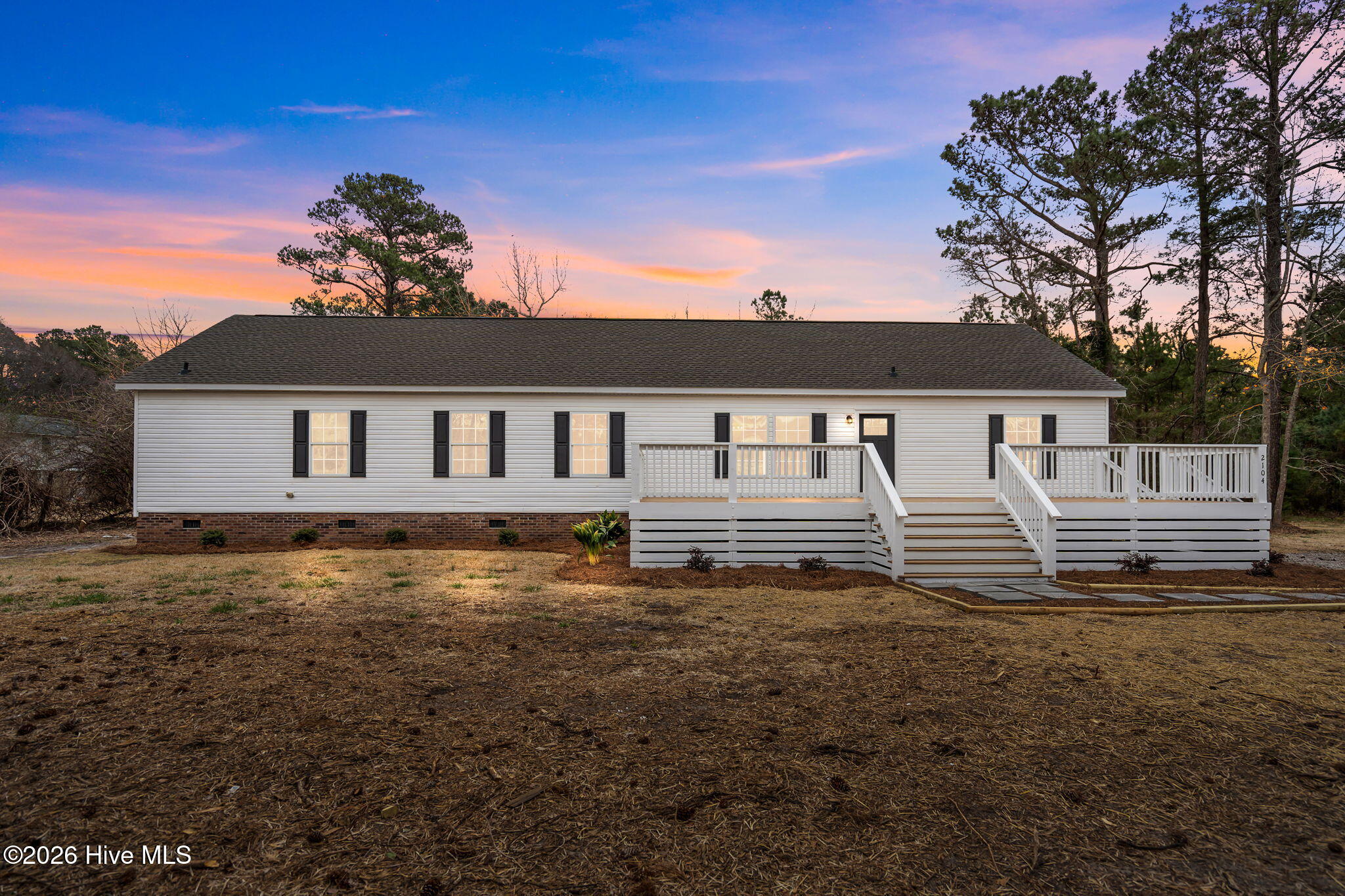 100557203 | Photo 45