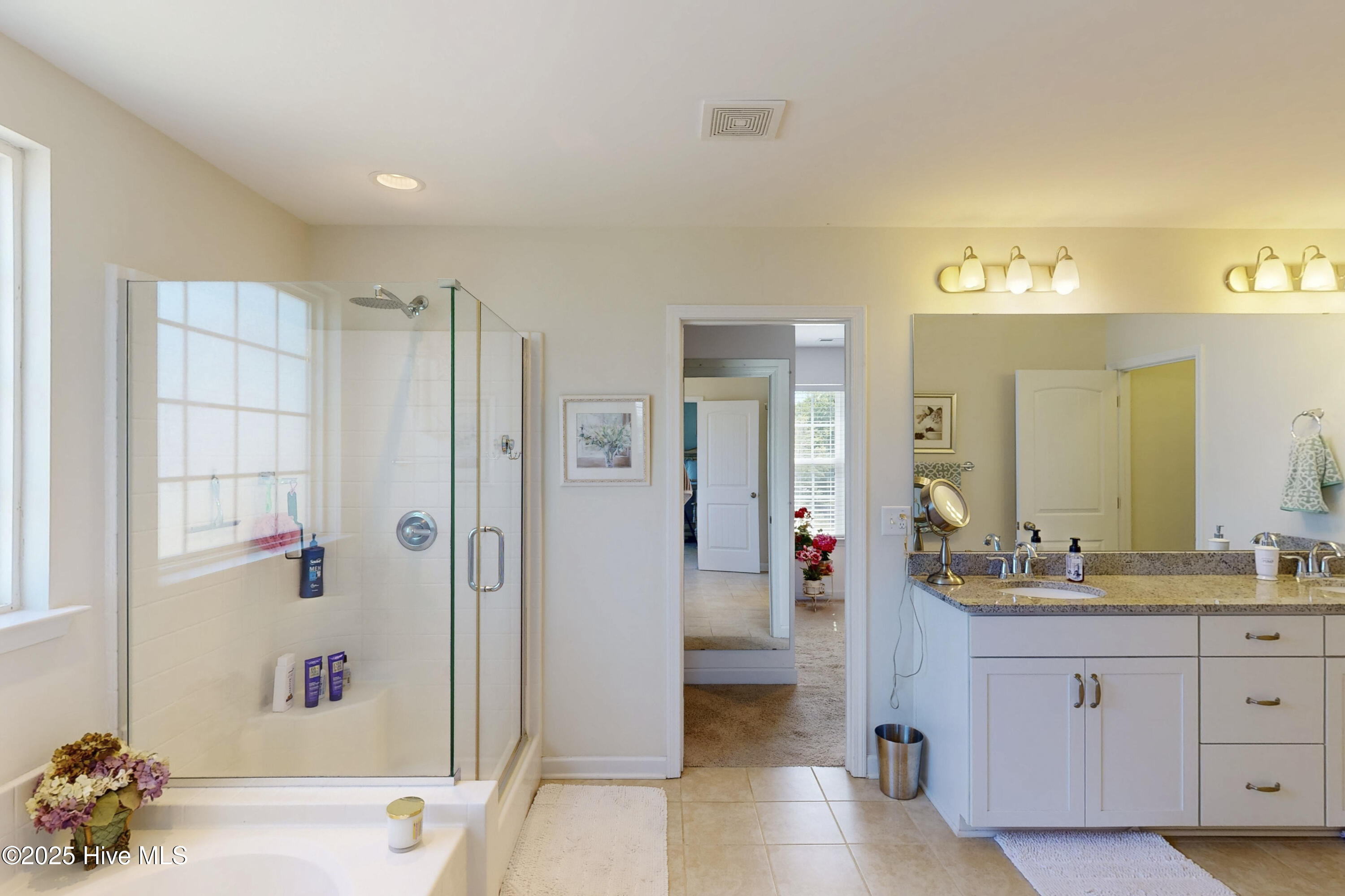 100509634 | Photo 30