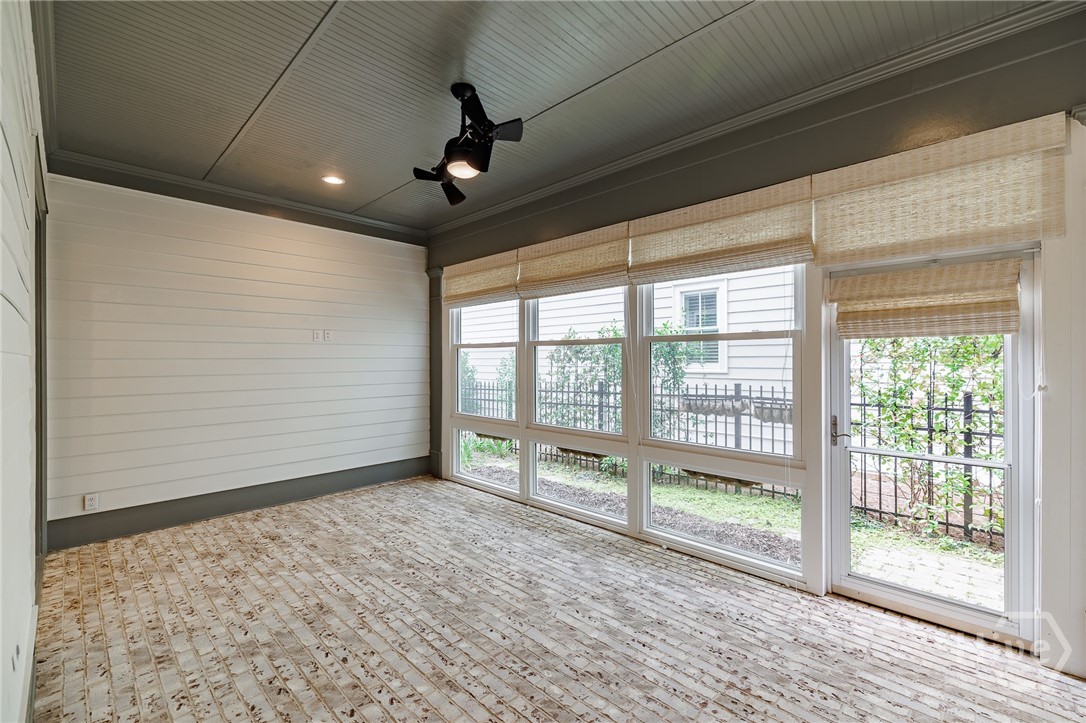 24 Lakewood Park Court