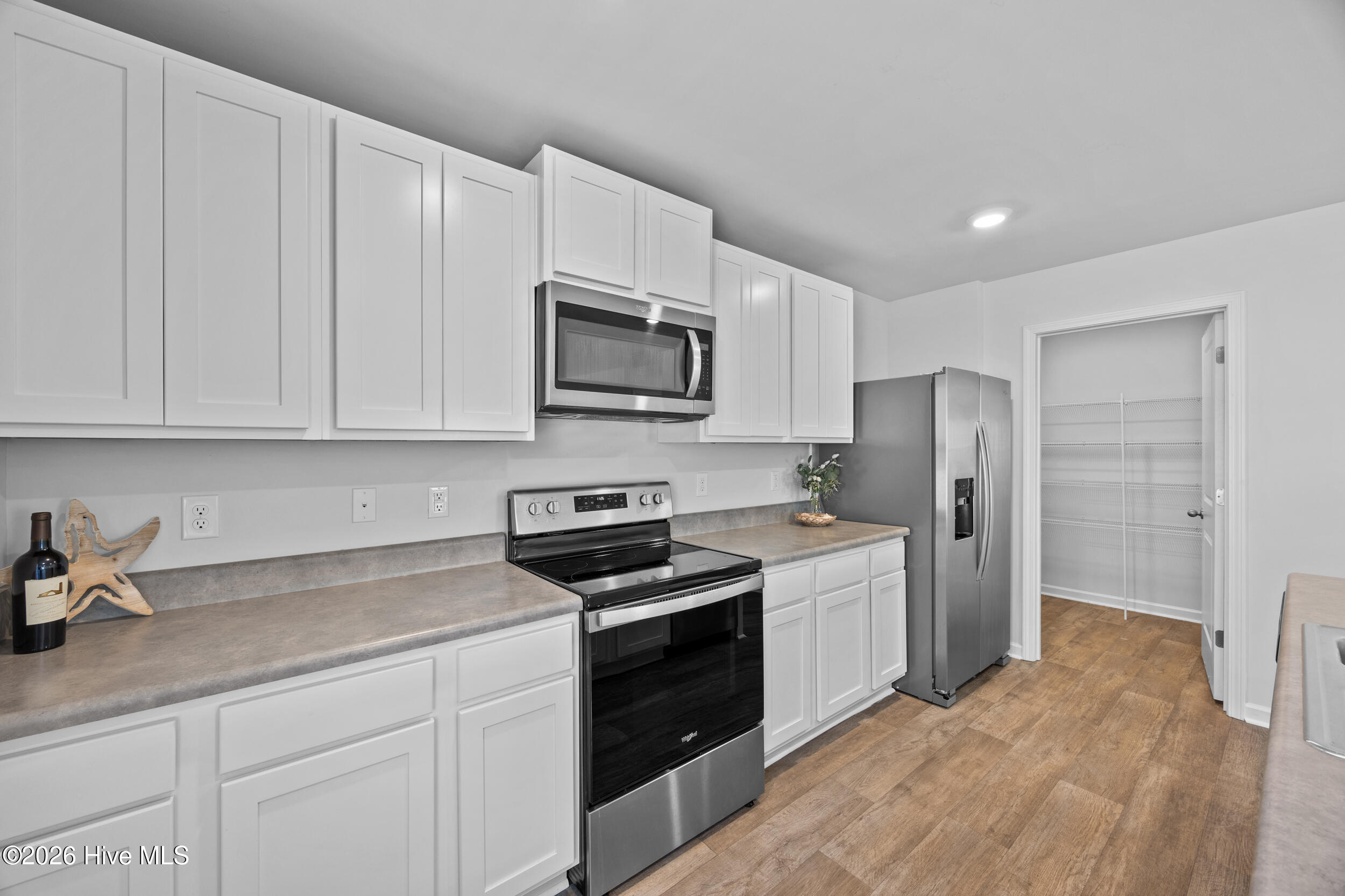 100556435 | Photo 11