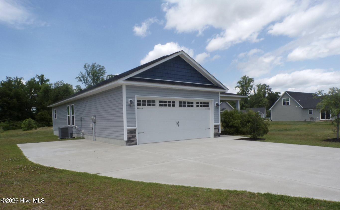 127 Waterford Way,Maysville