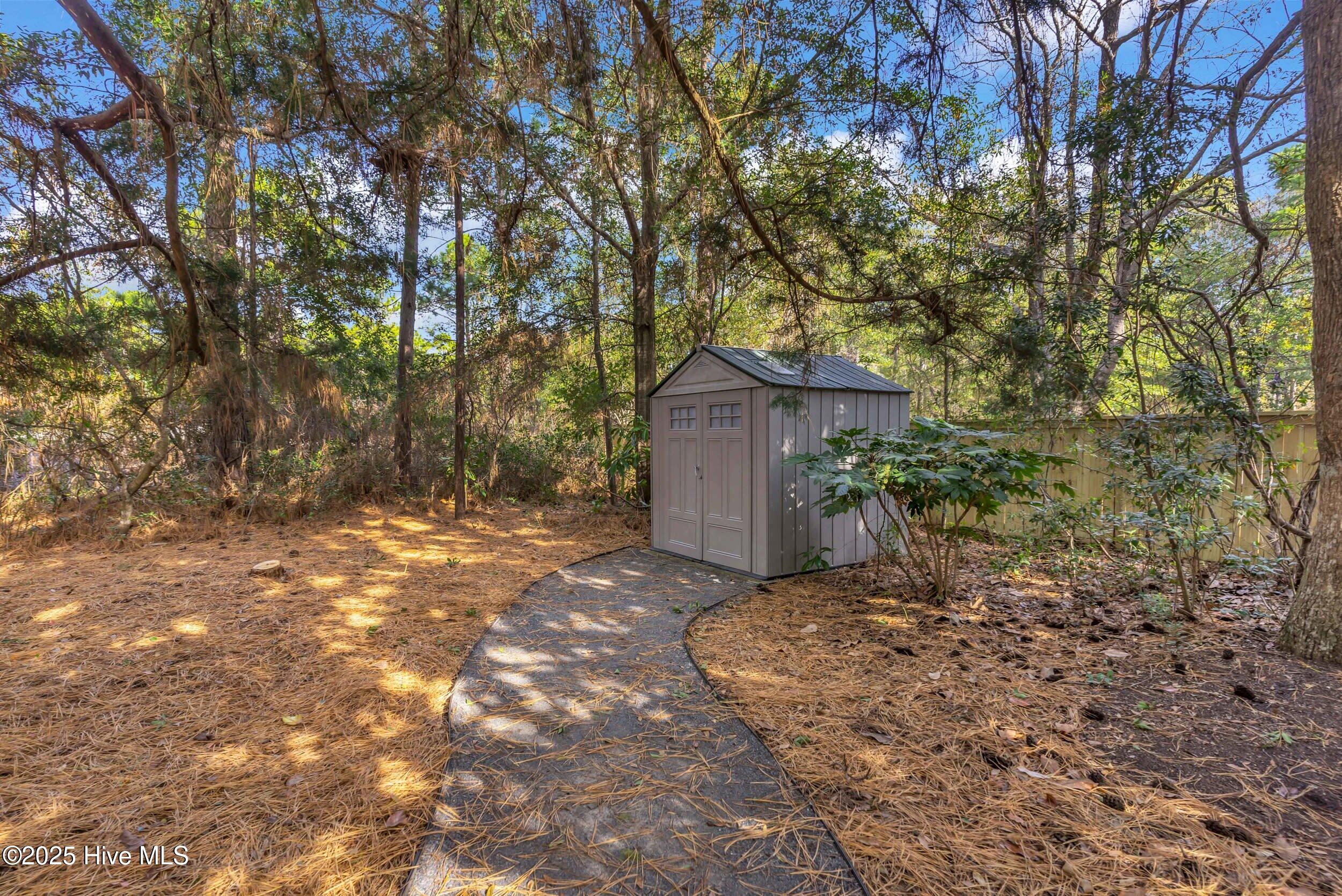 100546035 | Photo 29