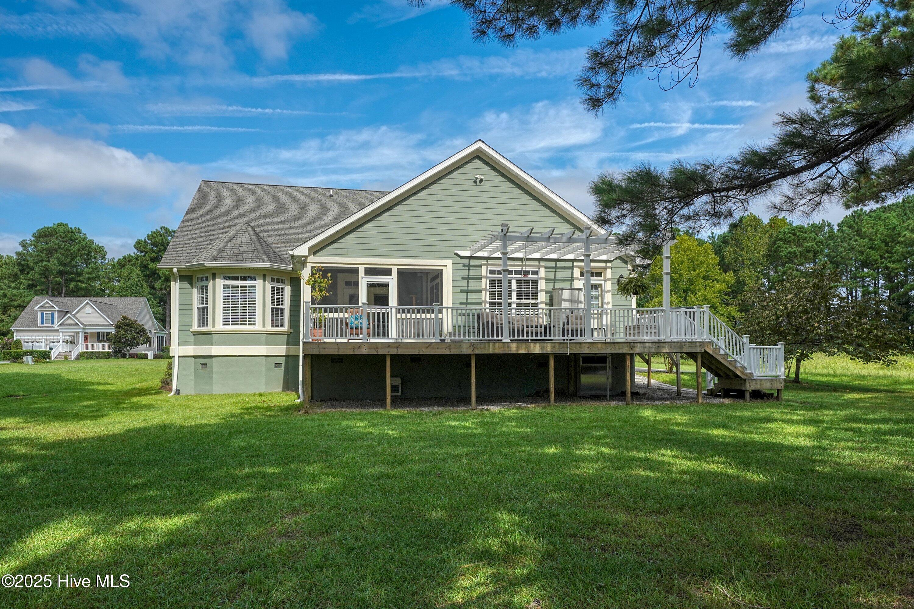 100526883 | Photo 49