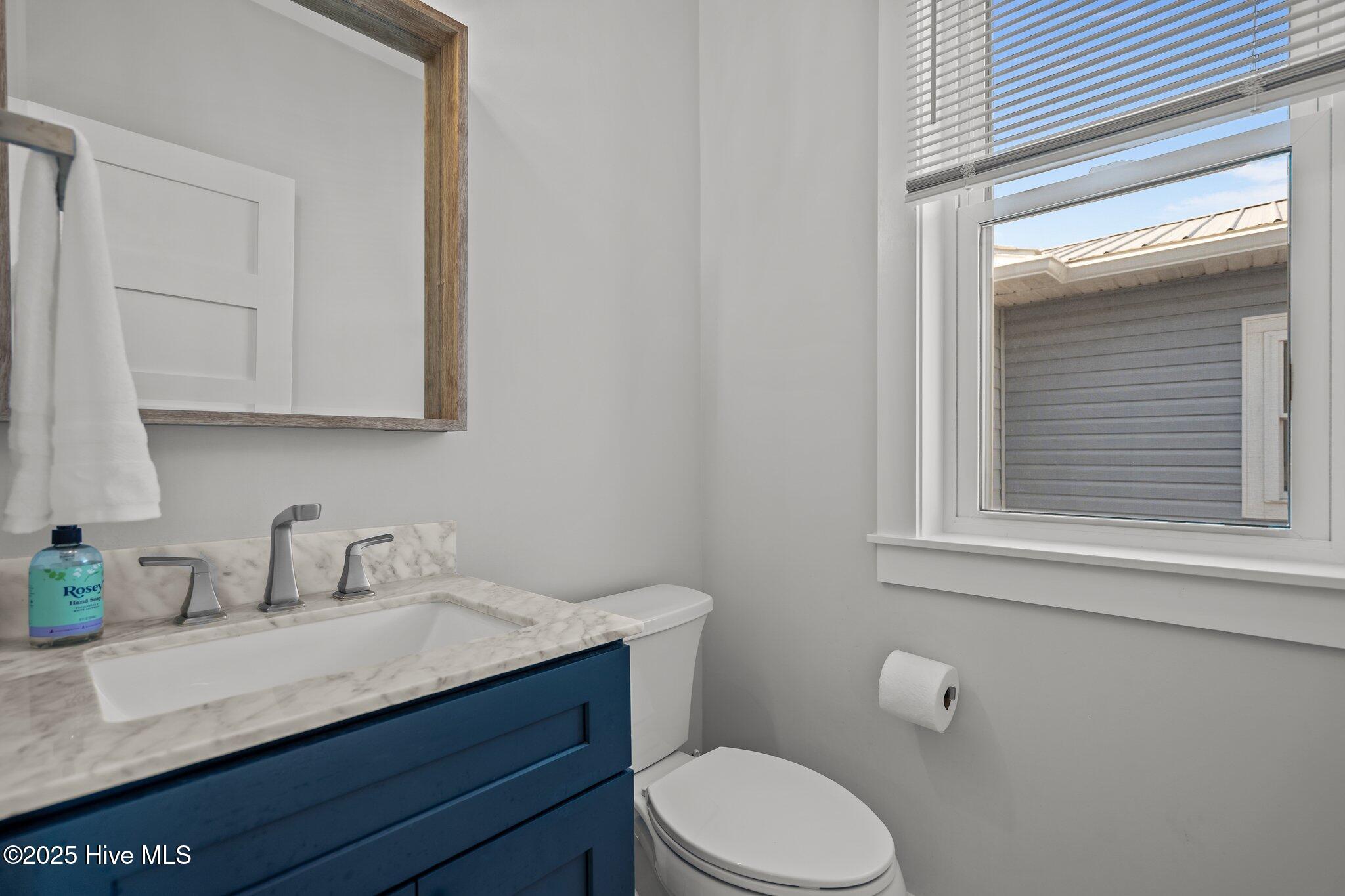 100529961 | Photo 29