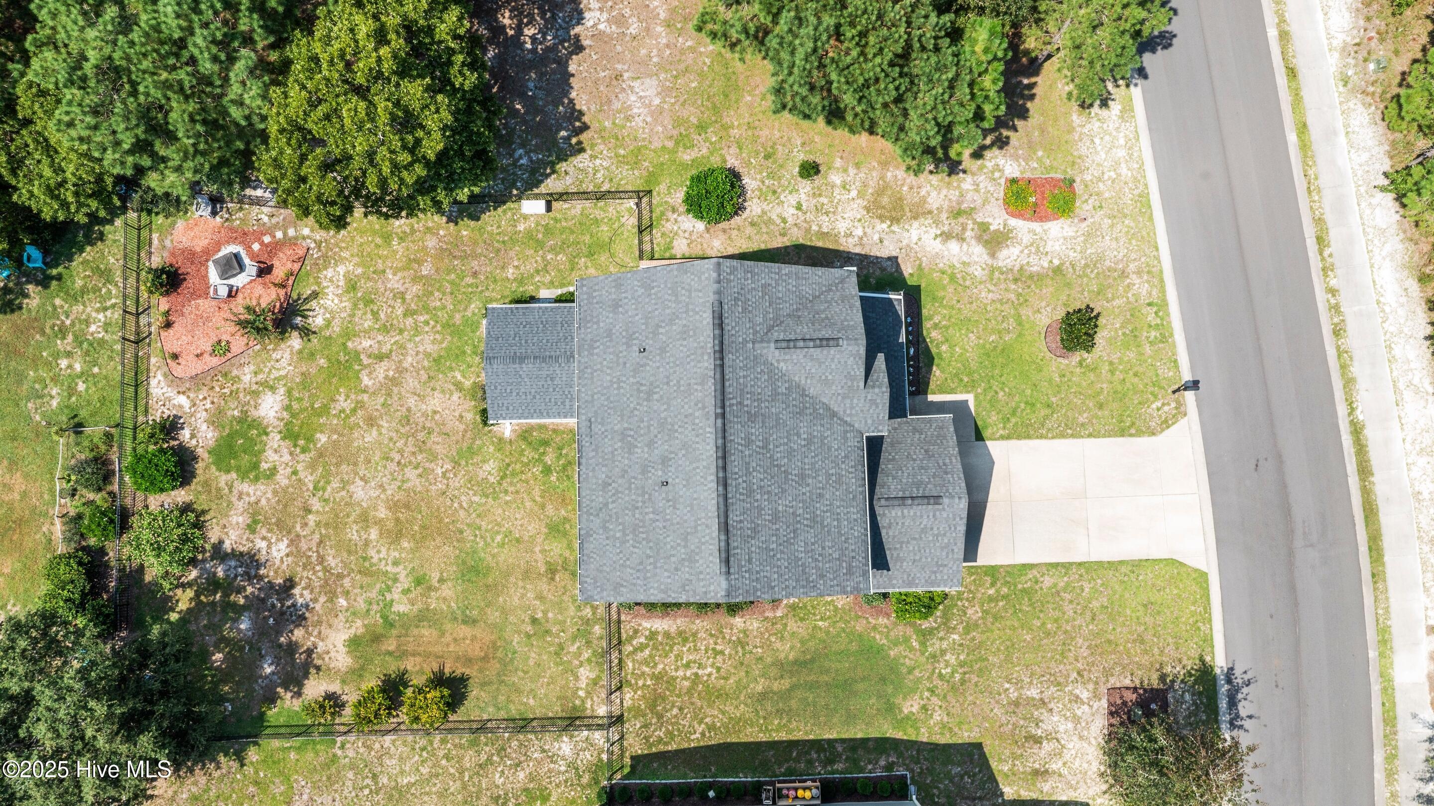 100527651 | Photo 35