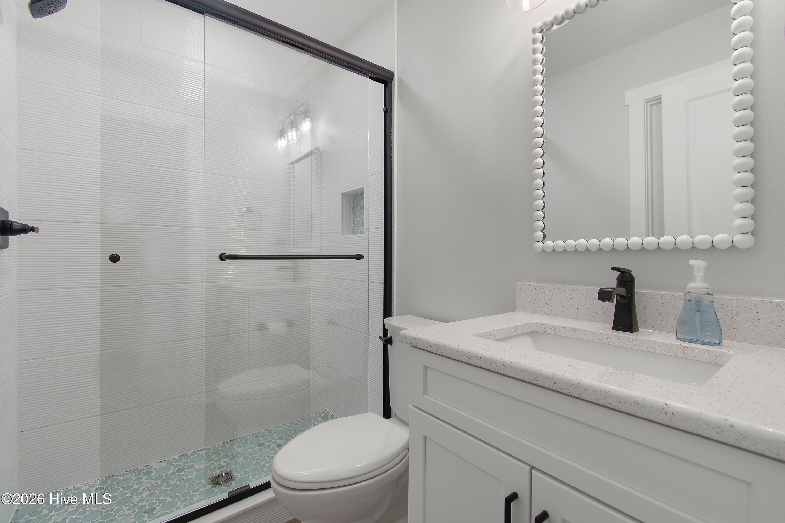 100552284 | Photo 17