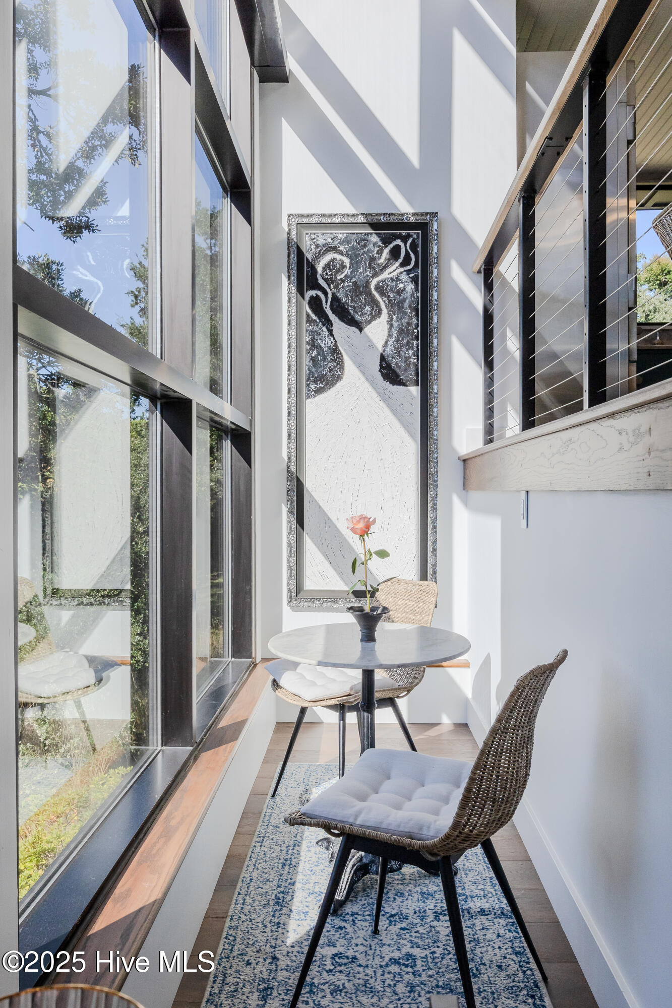 100518193 | Photo 49