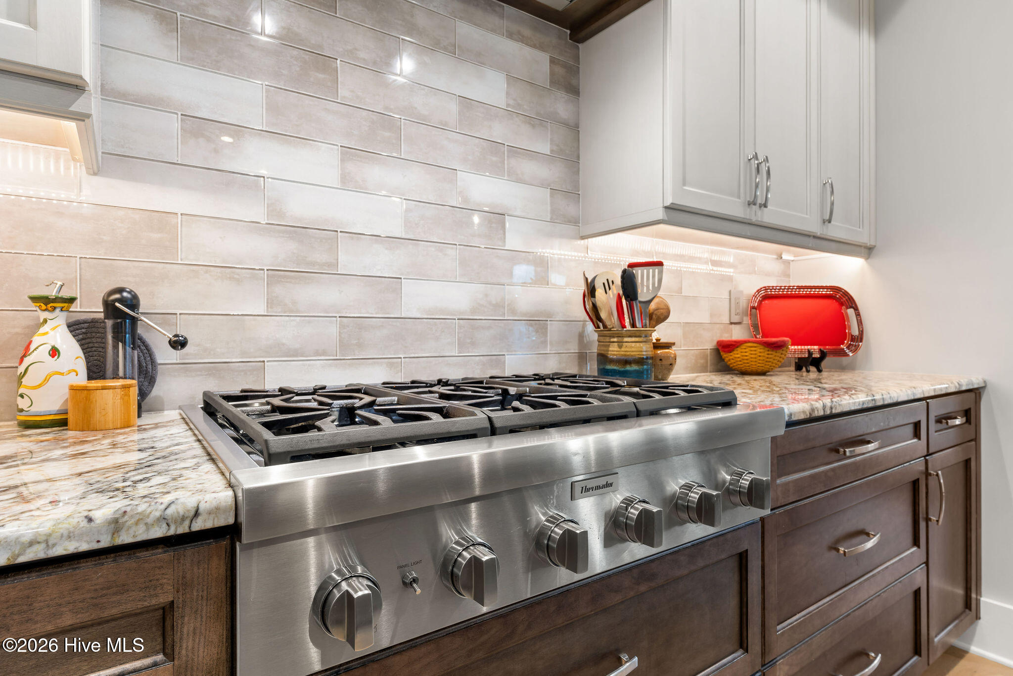 100552329 | Photo 19