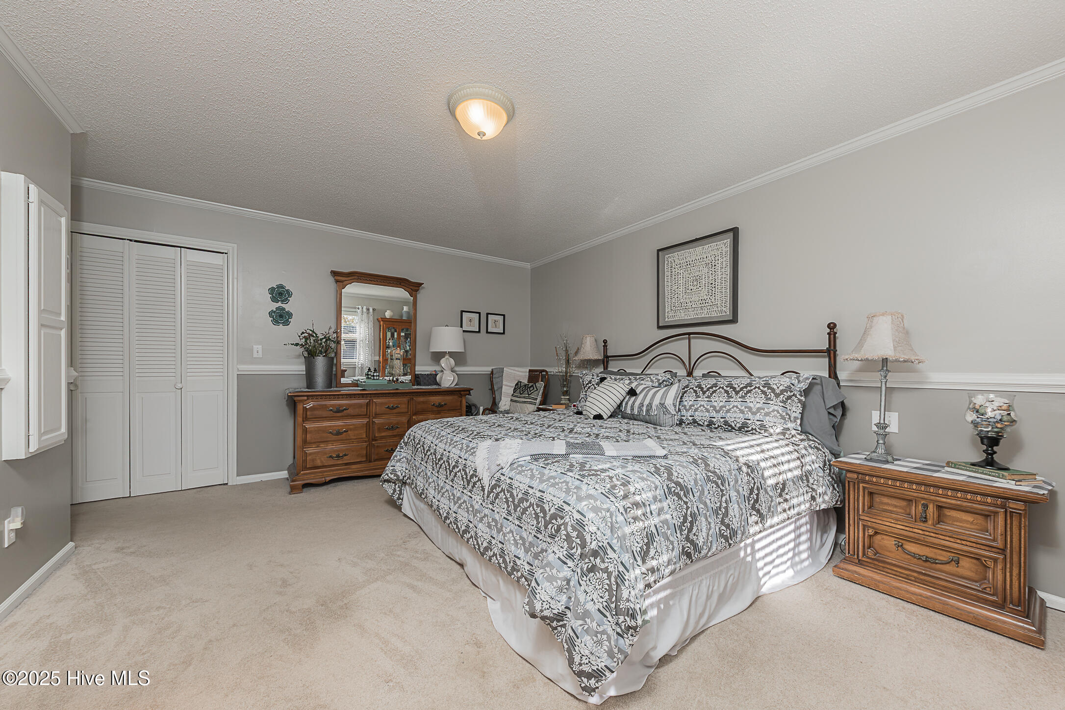 100542740 | Photo 33