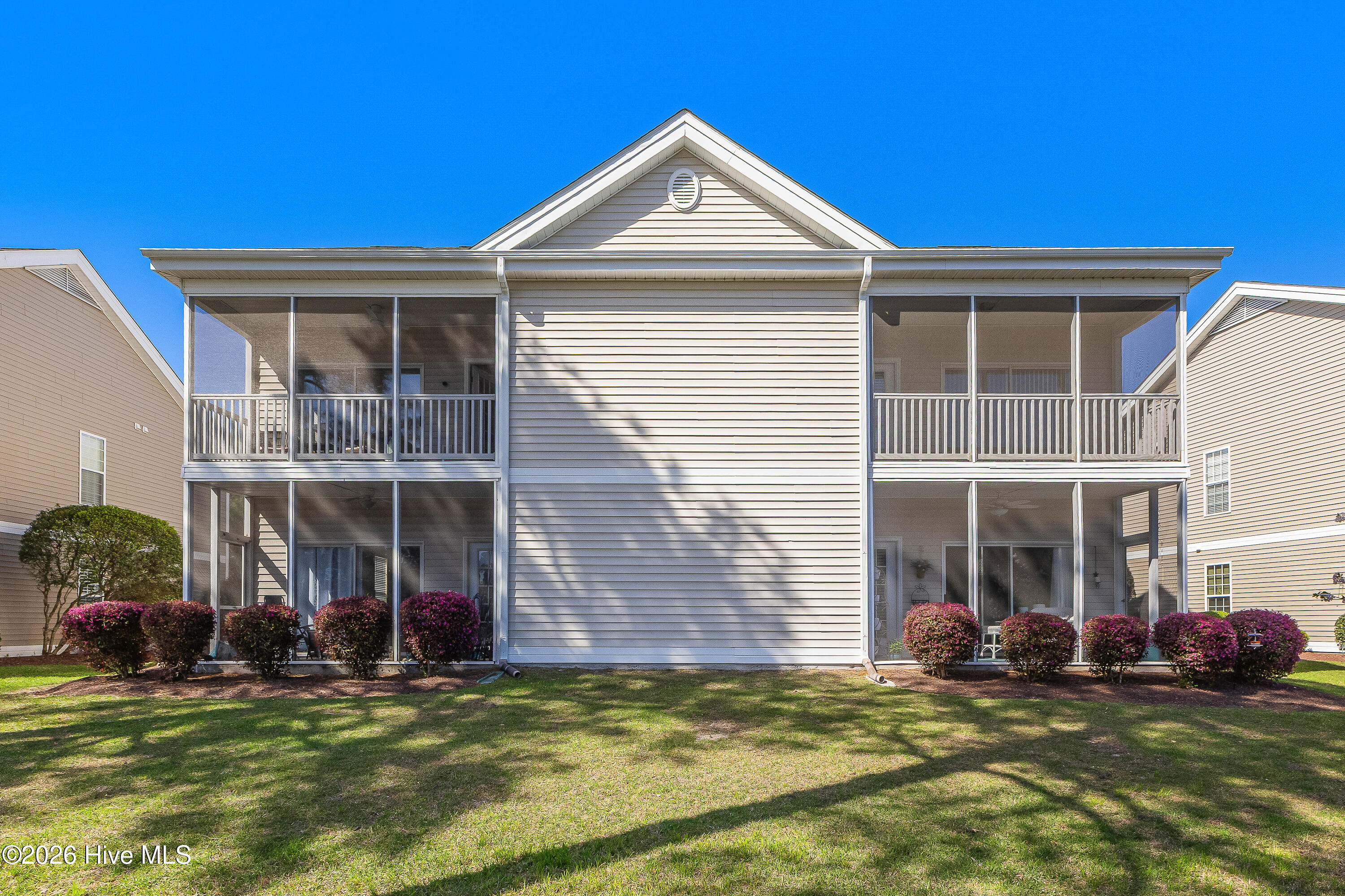 100564736 | Photo 30