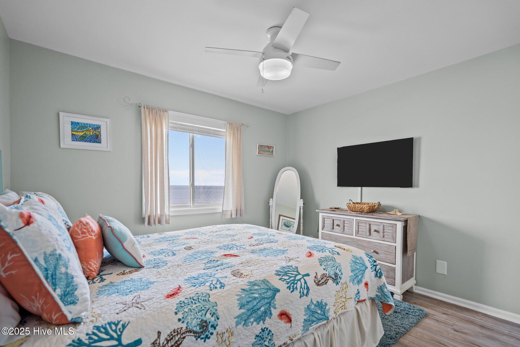 100521784 | Photo 21