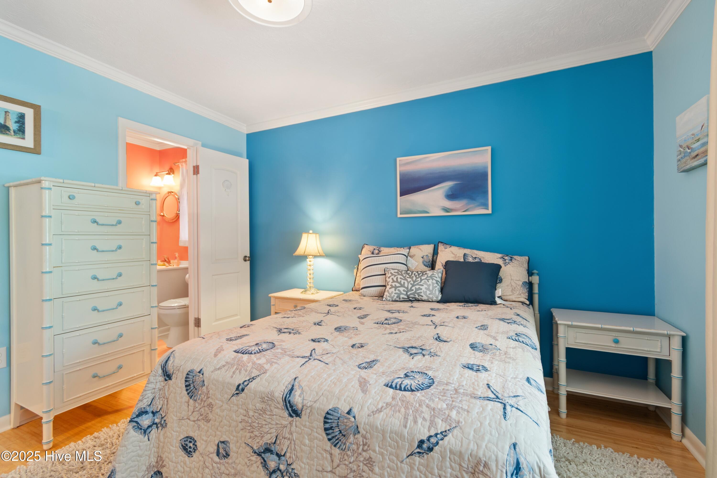 100535762 | Photo 54