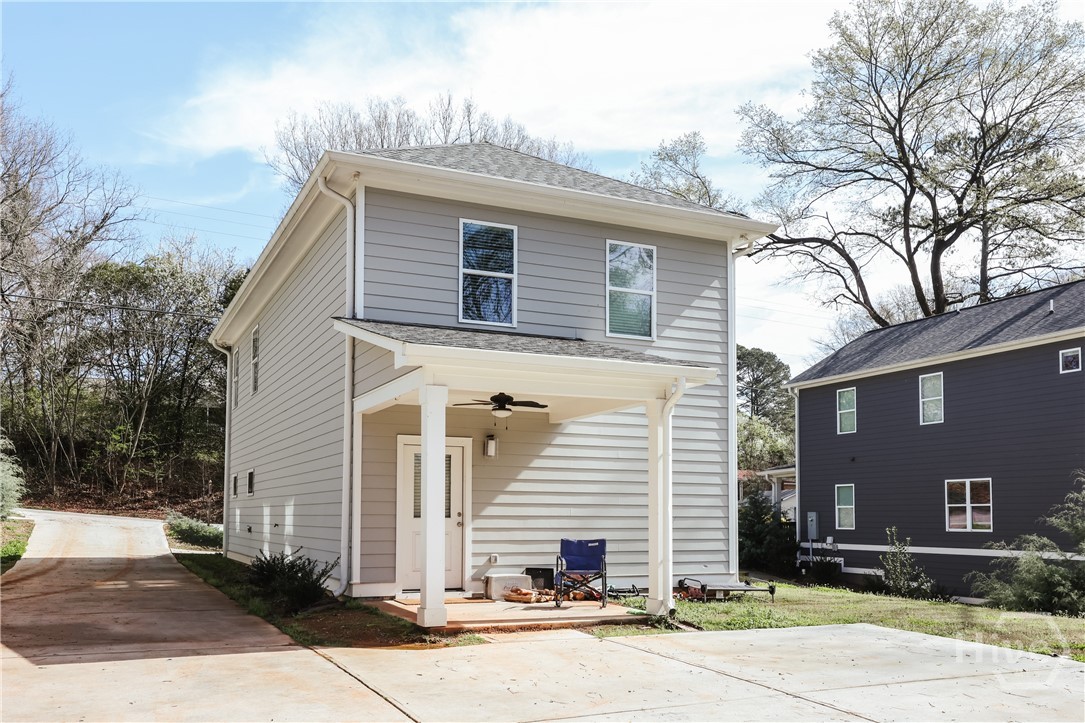 covered rear patio