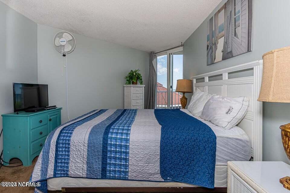 100426007 | Photo 18