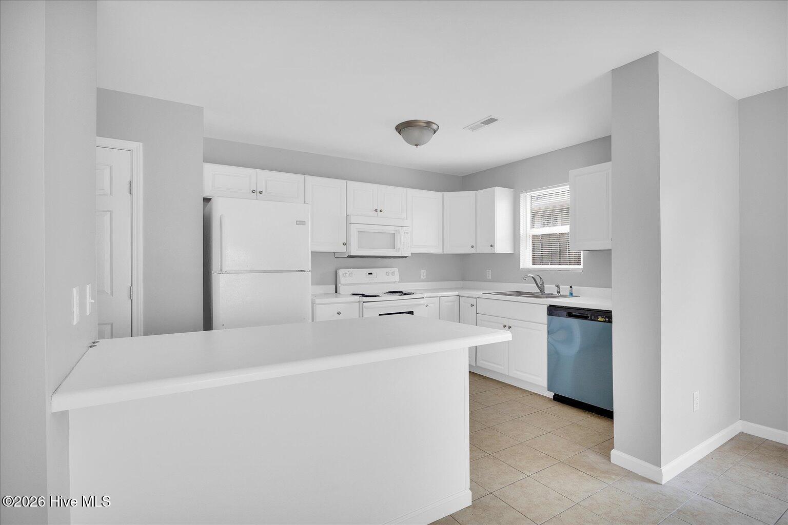 100560546 | Photo 27