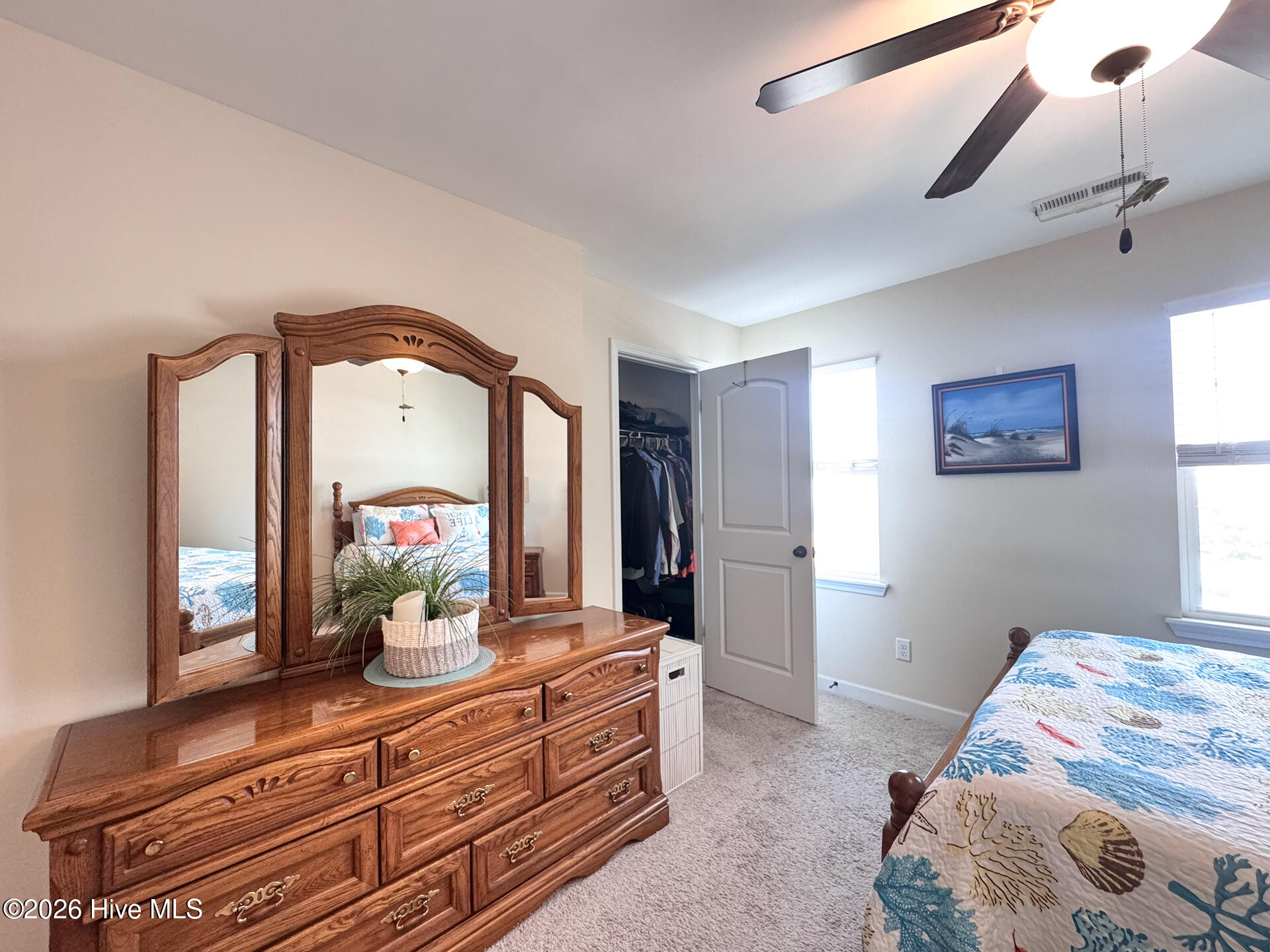 100567509 | Photo 28