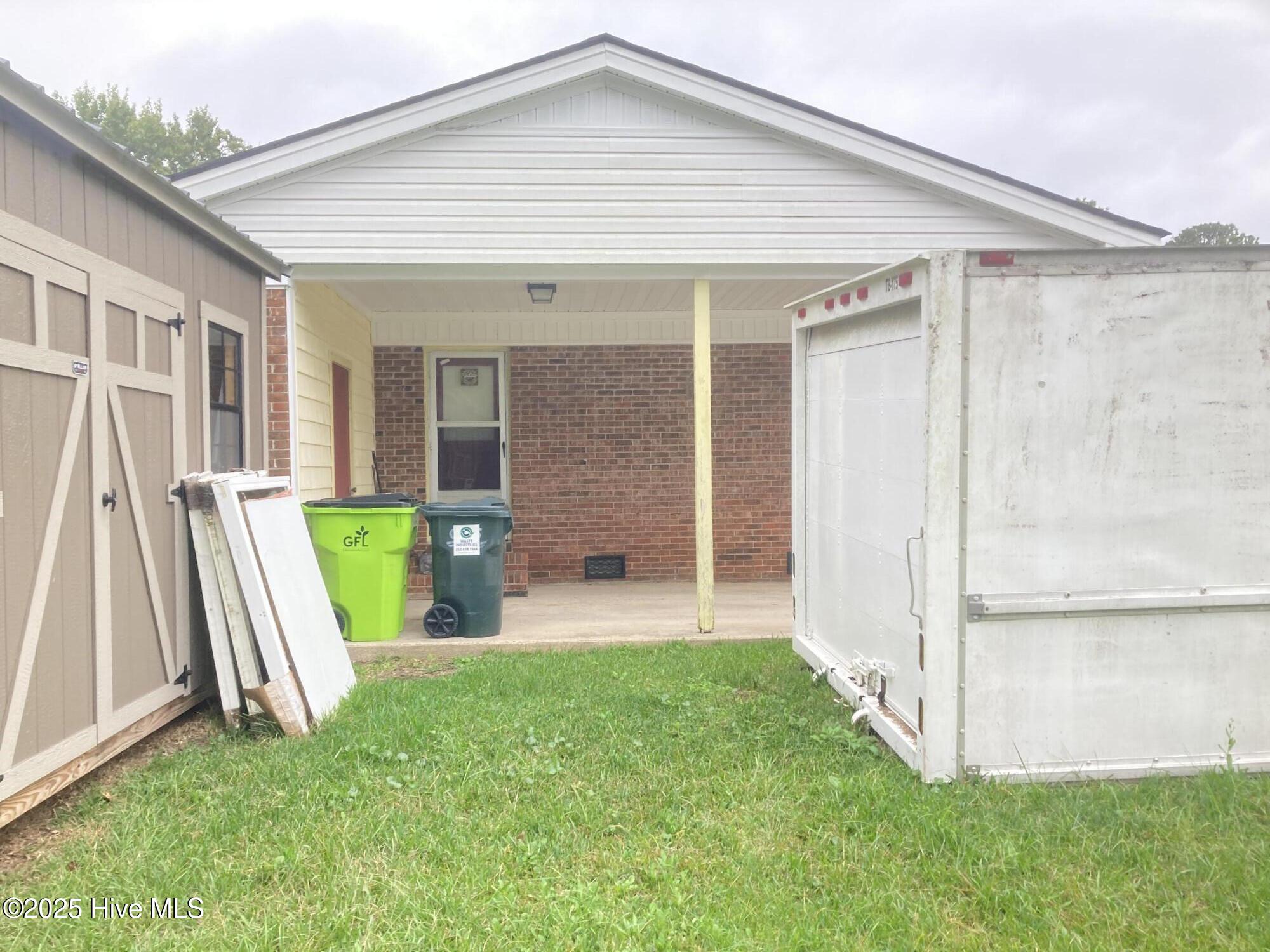 Homes for sale in New Bern, NC | 1418 Mockingbird Ln, New Bern, NC 28562 | MLS# 100558348