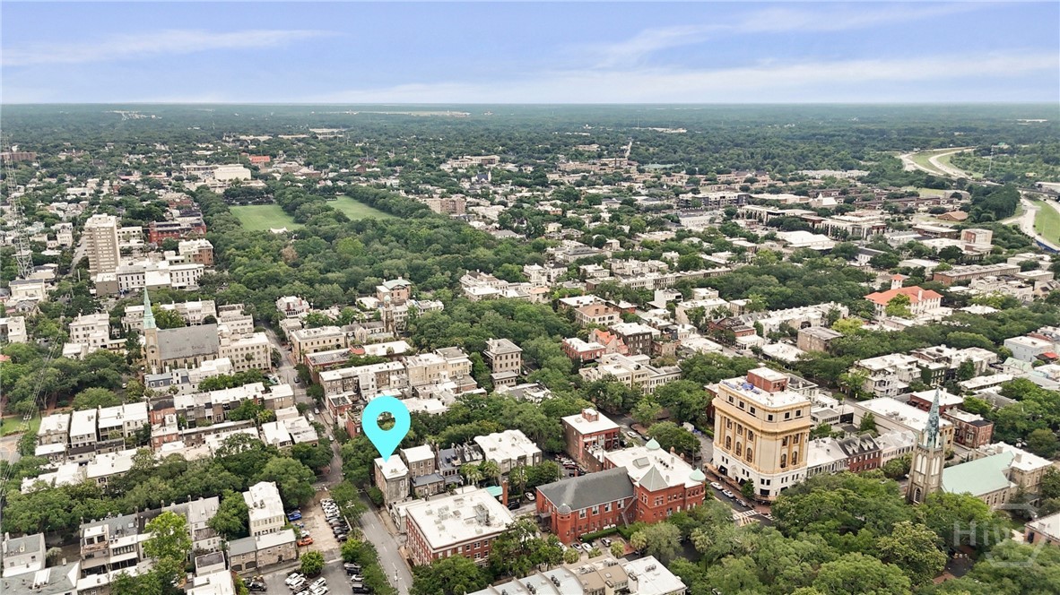 Homes for sale in Savannah, GA | 24 E Jones St, Savannah, GA 31401 | MLS# SA332504