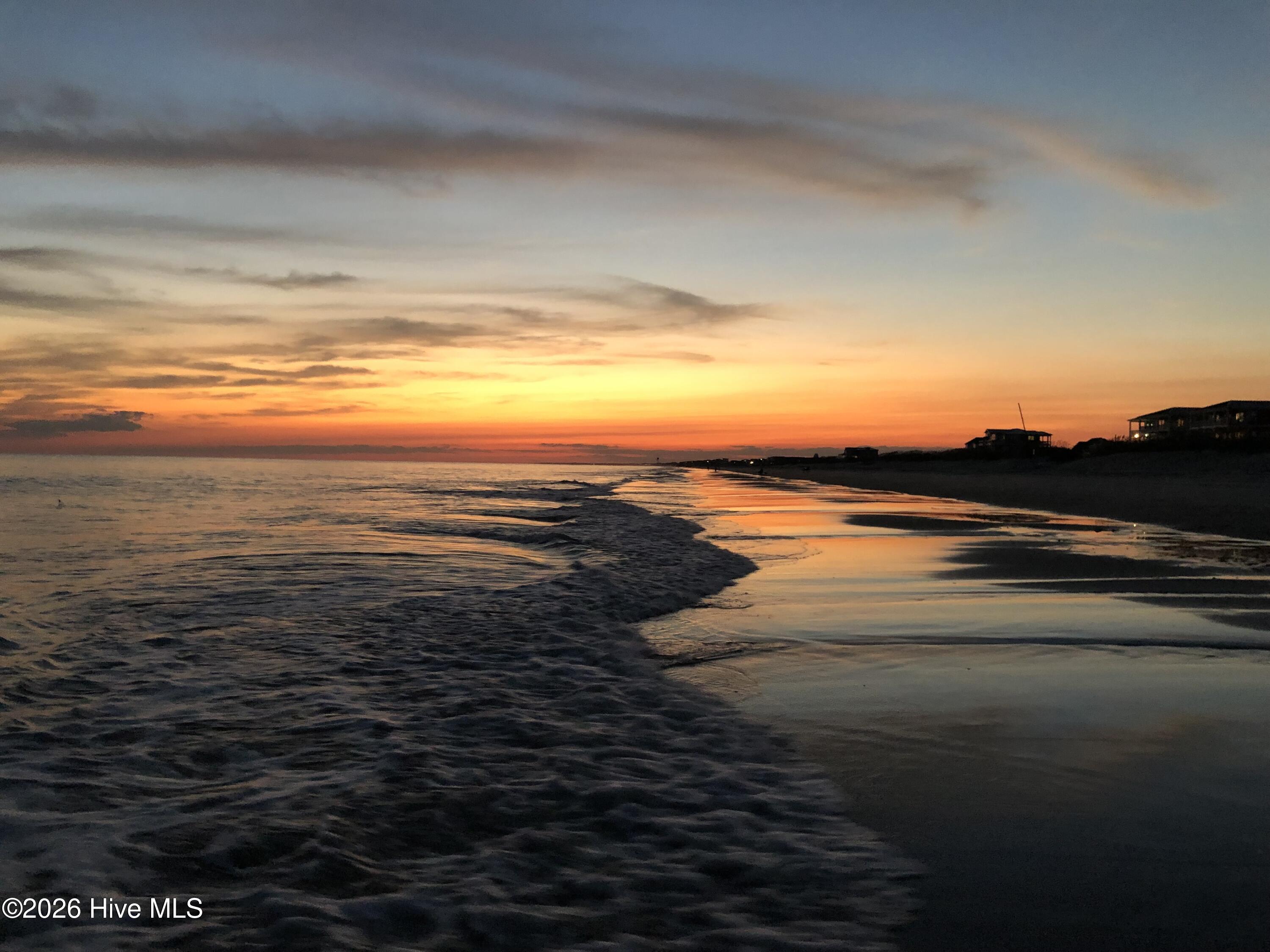 100561185 | Photo 96