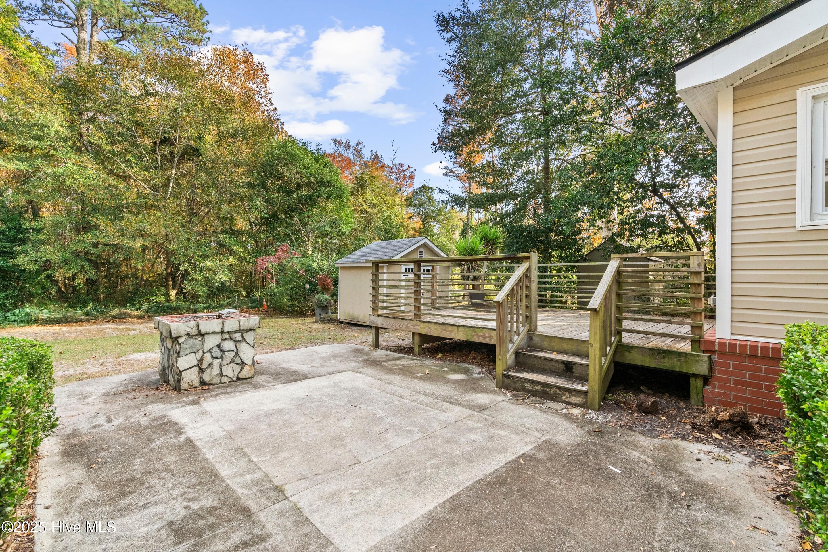 100542682 | Photo 38