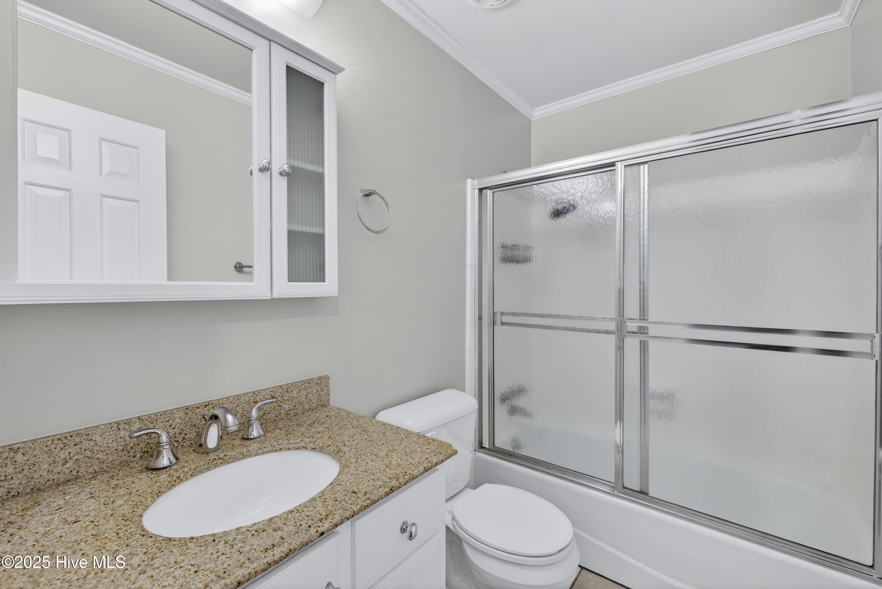 100546761 | Photo 18