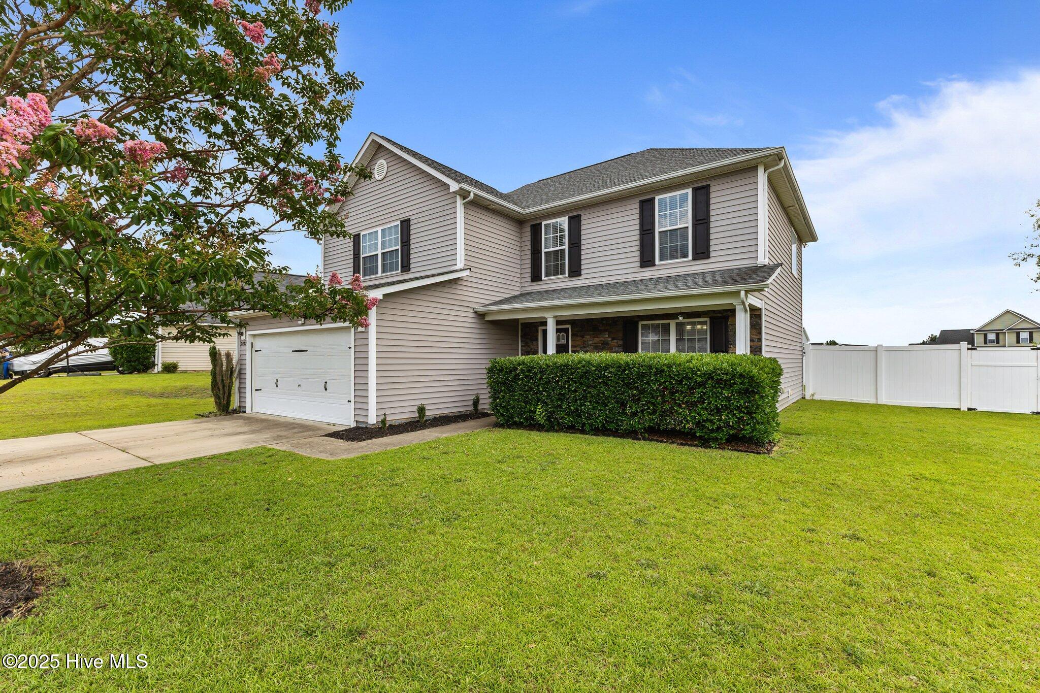 4-web-or-mls-AZ3A2903