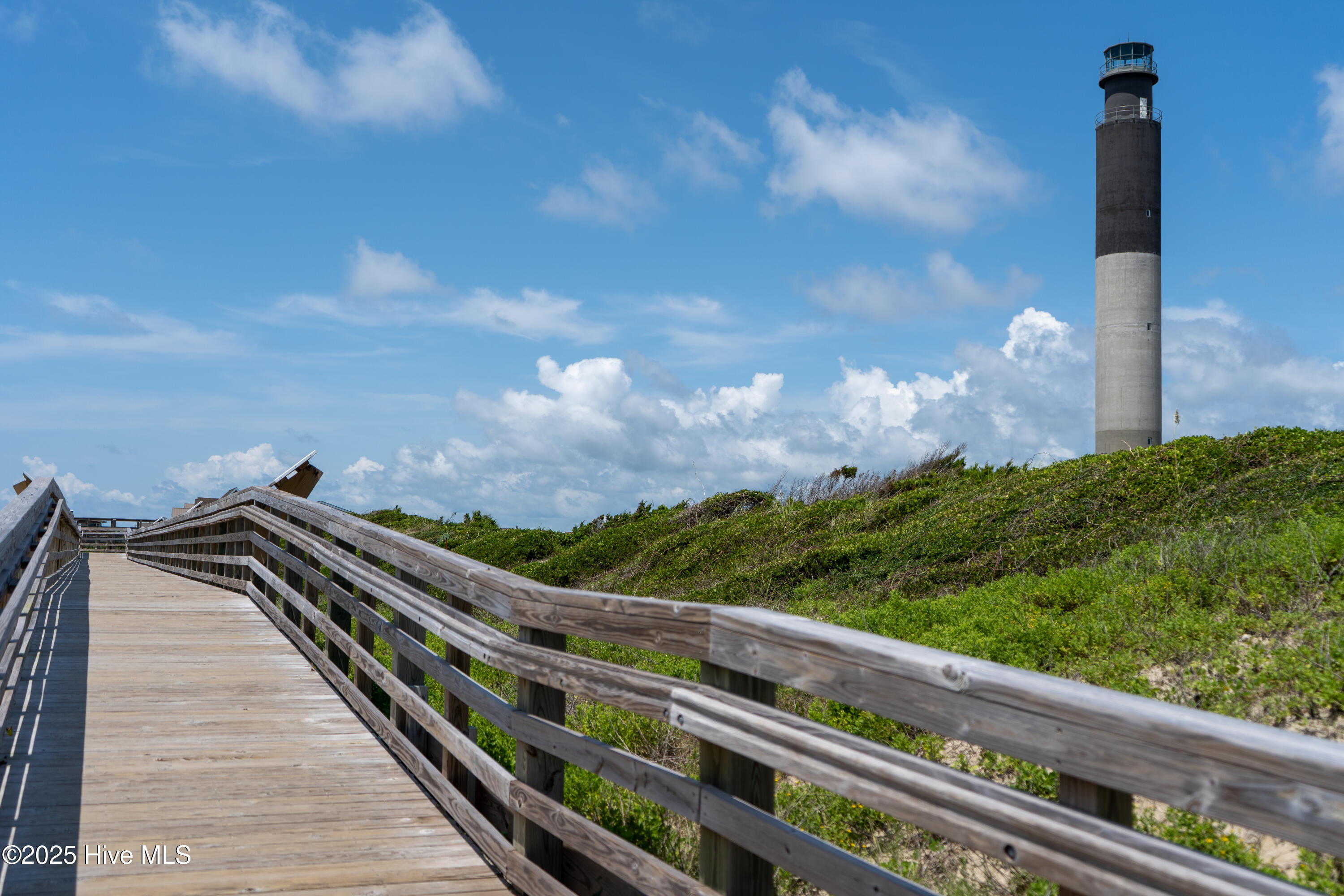 100544470 | Photo 59