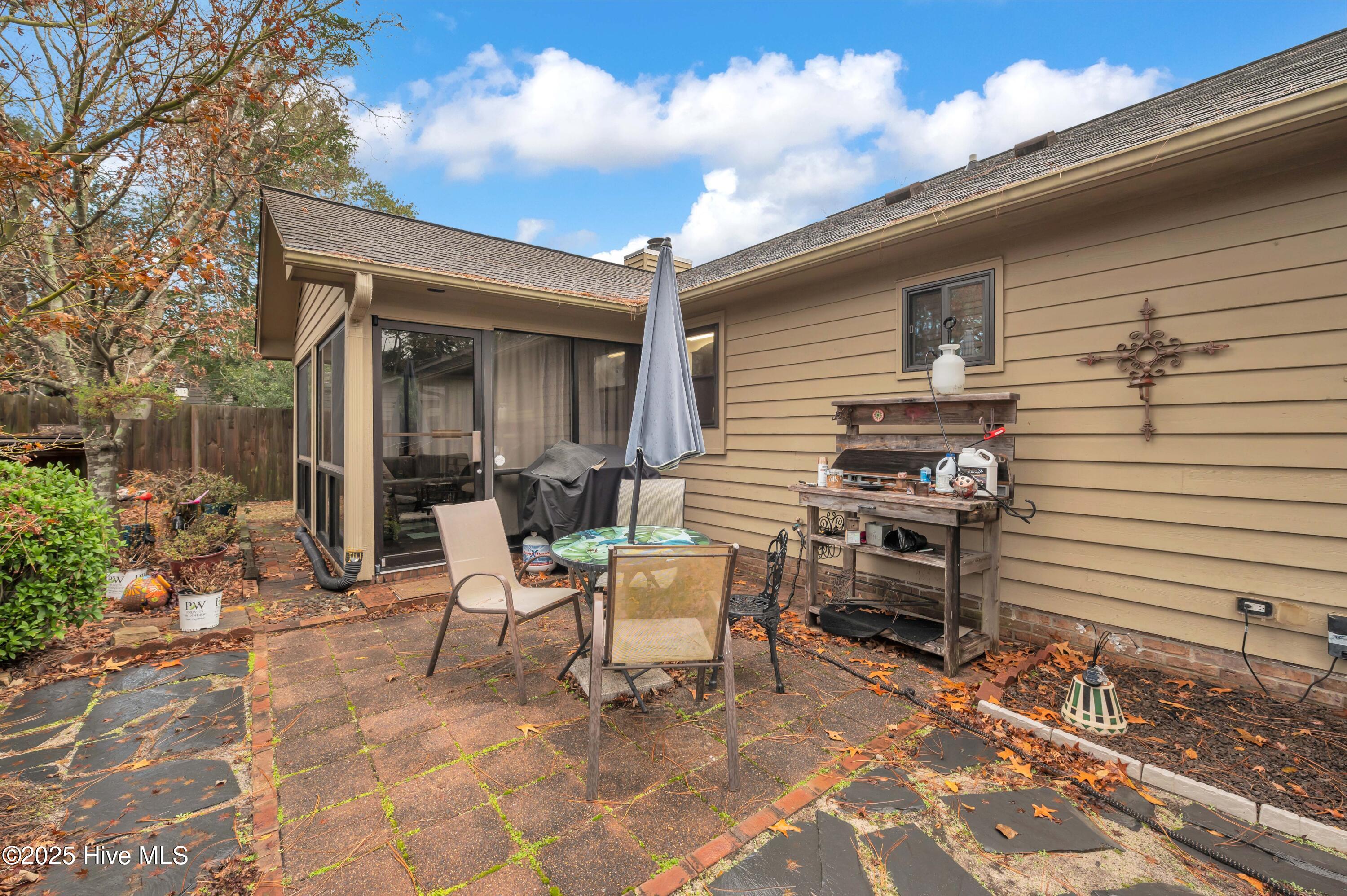 100546330 | Photo 29