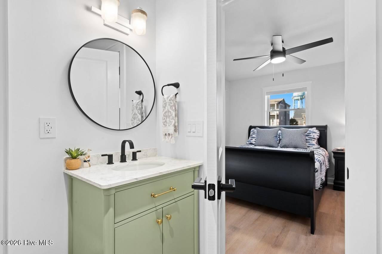 100553322 | Photo 39