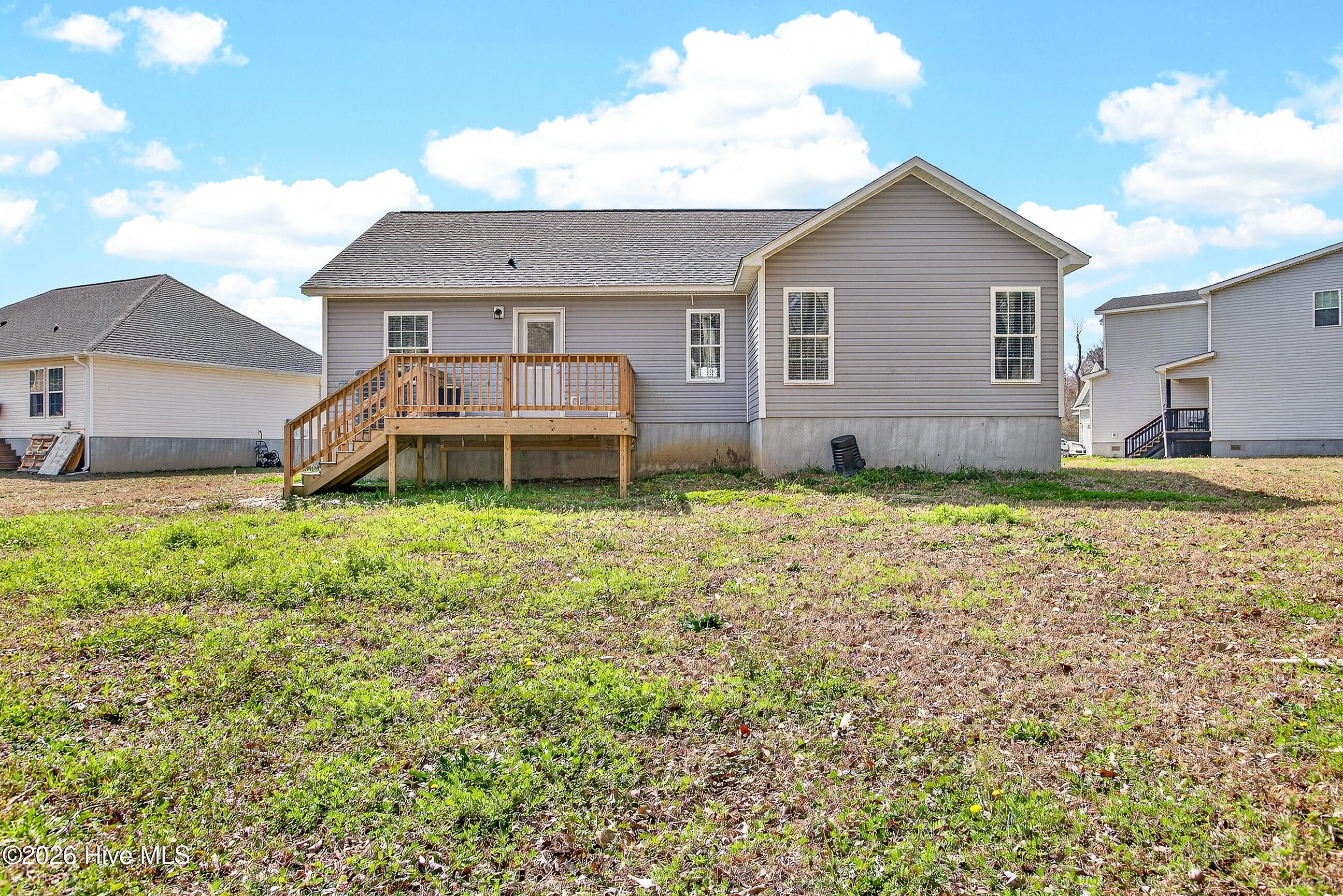 100558992 | Photo 23