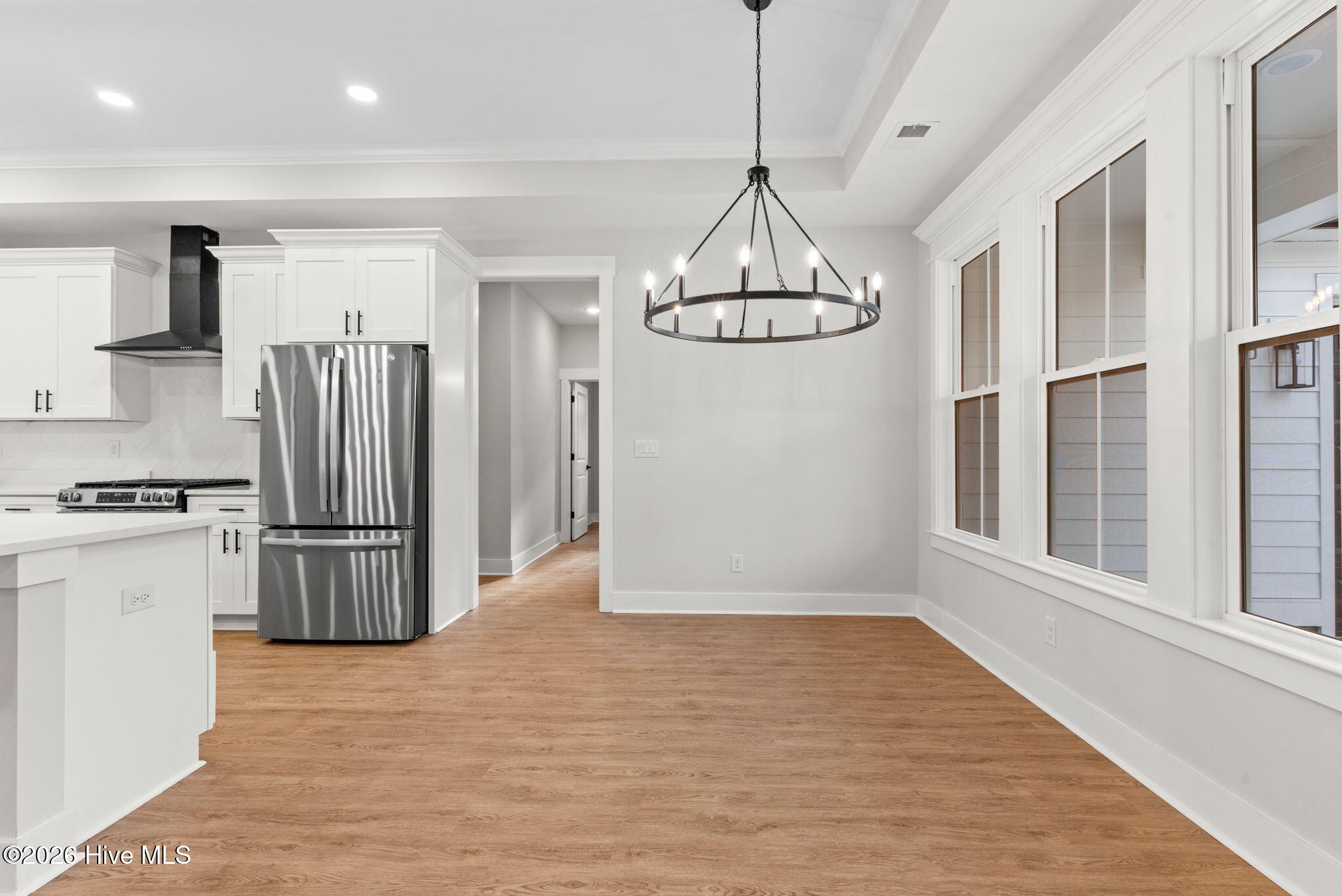 100558111 | Photo 14