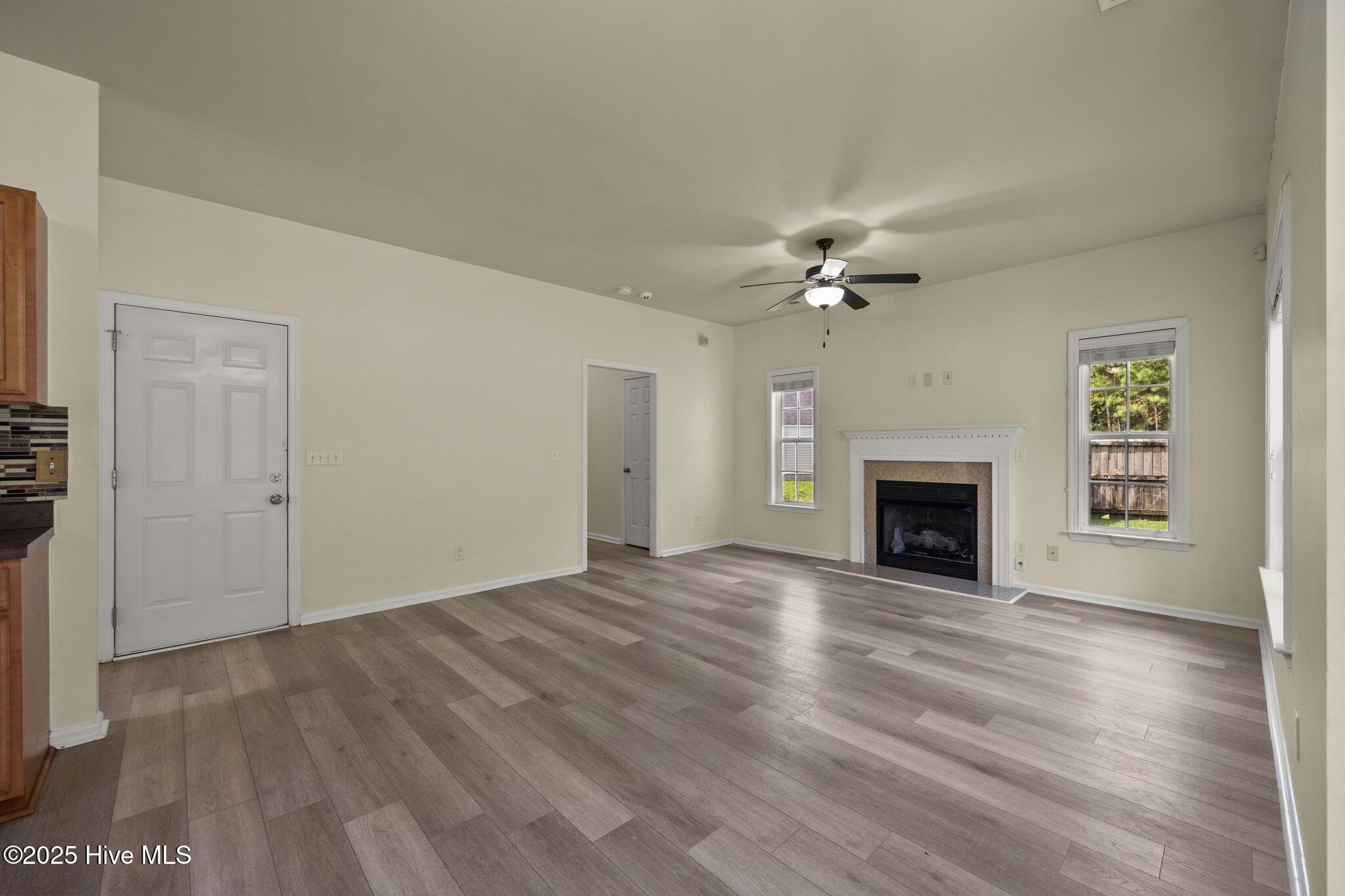 7-web-or-mls-_Z728514