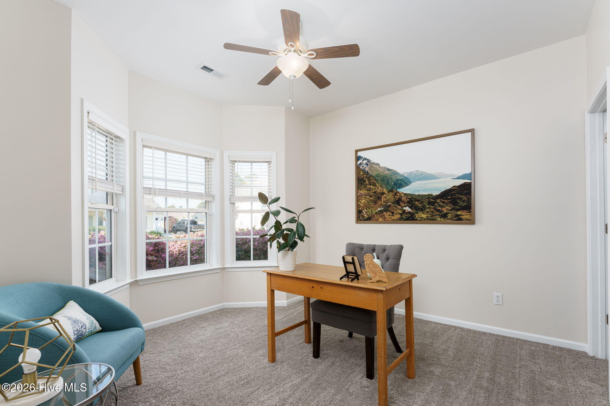 100563098 | Photo 13