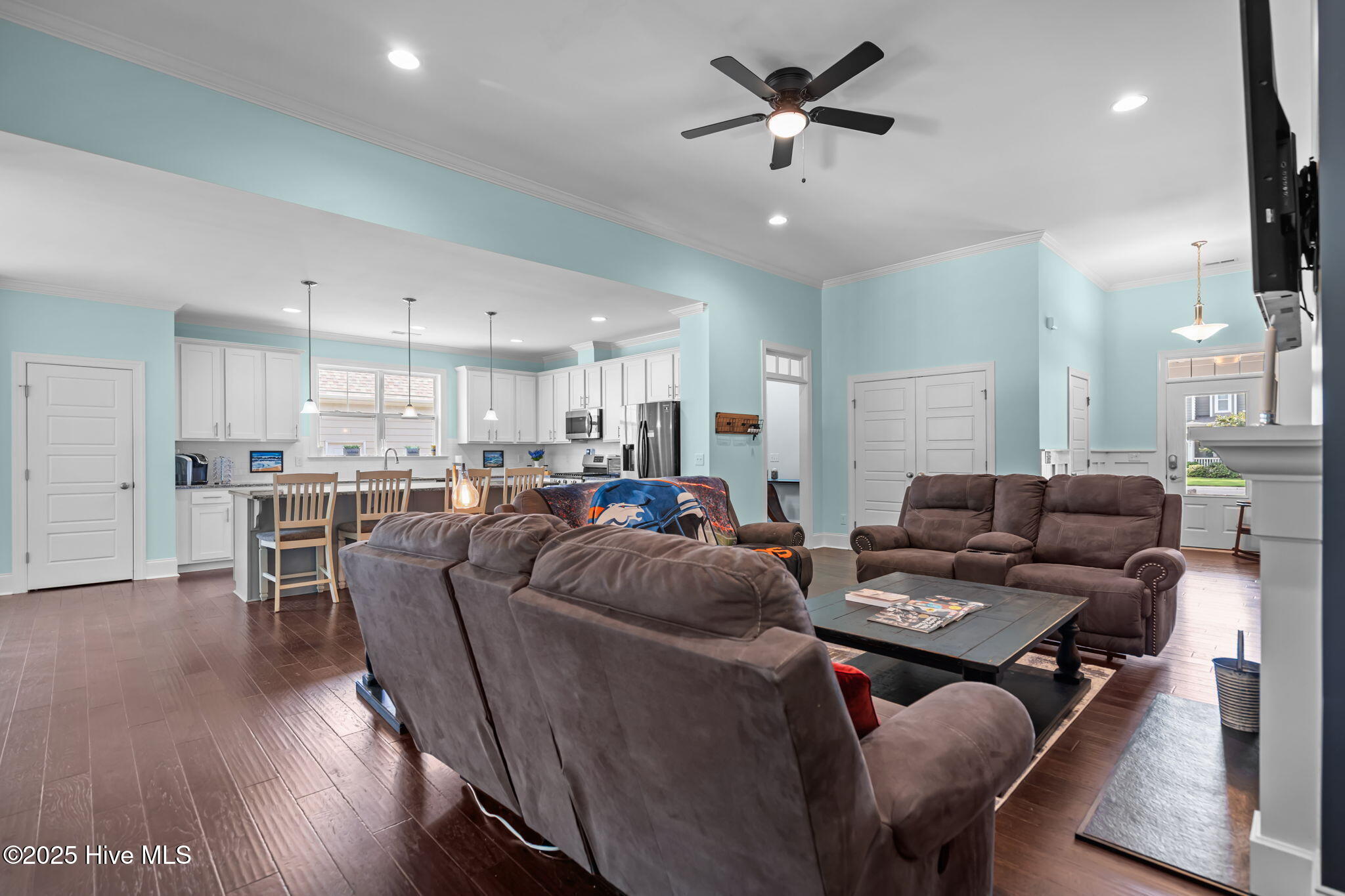 100525866 | Photo 20