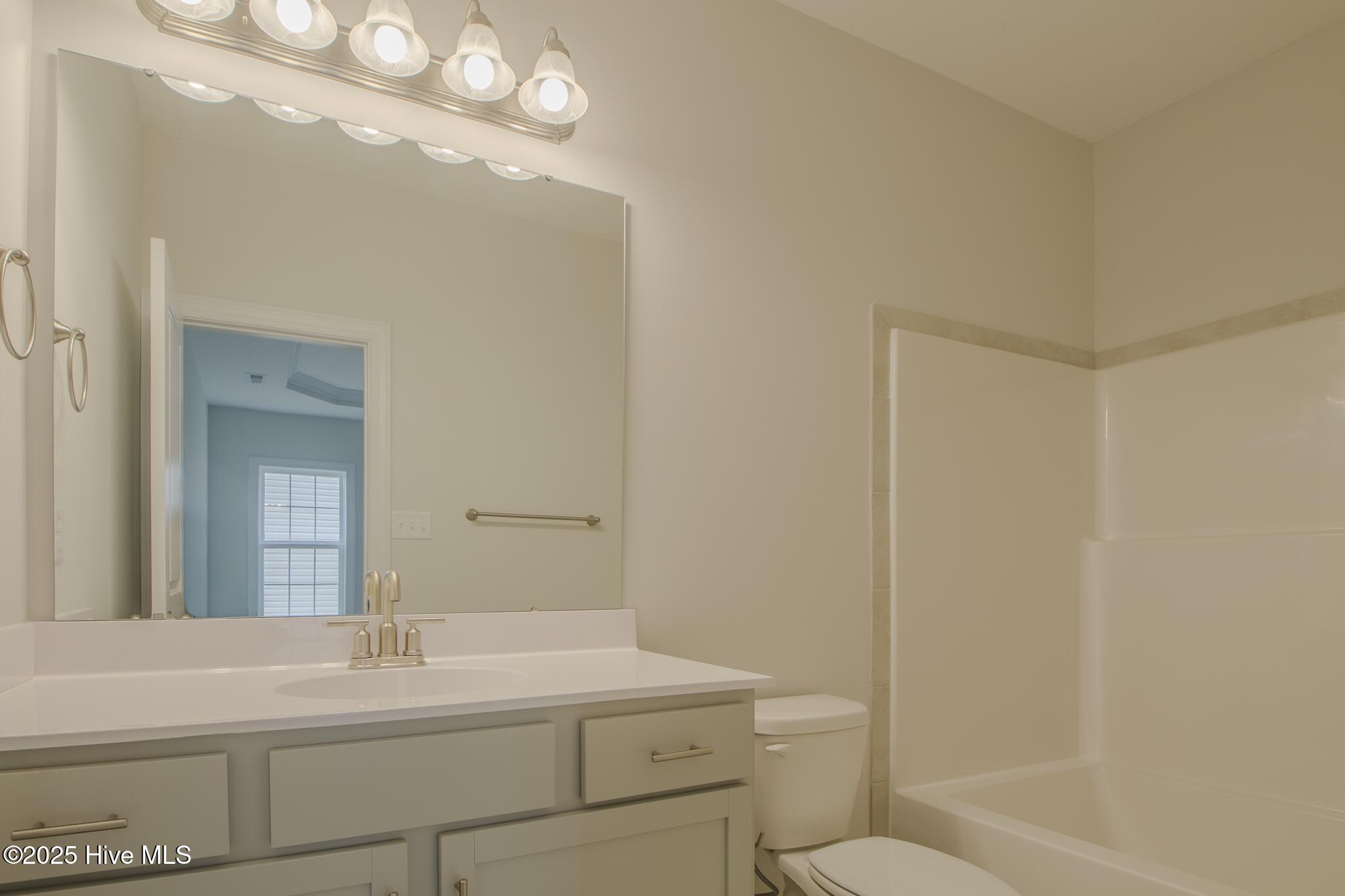 100509462 | Photo 14