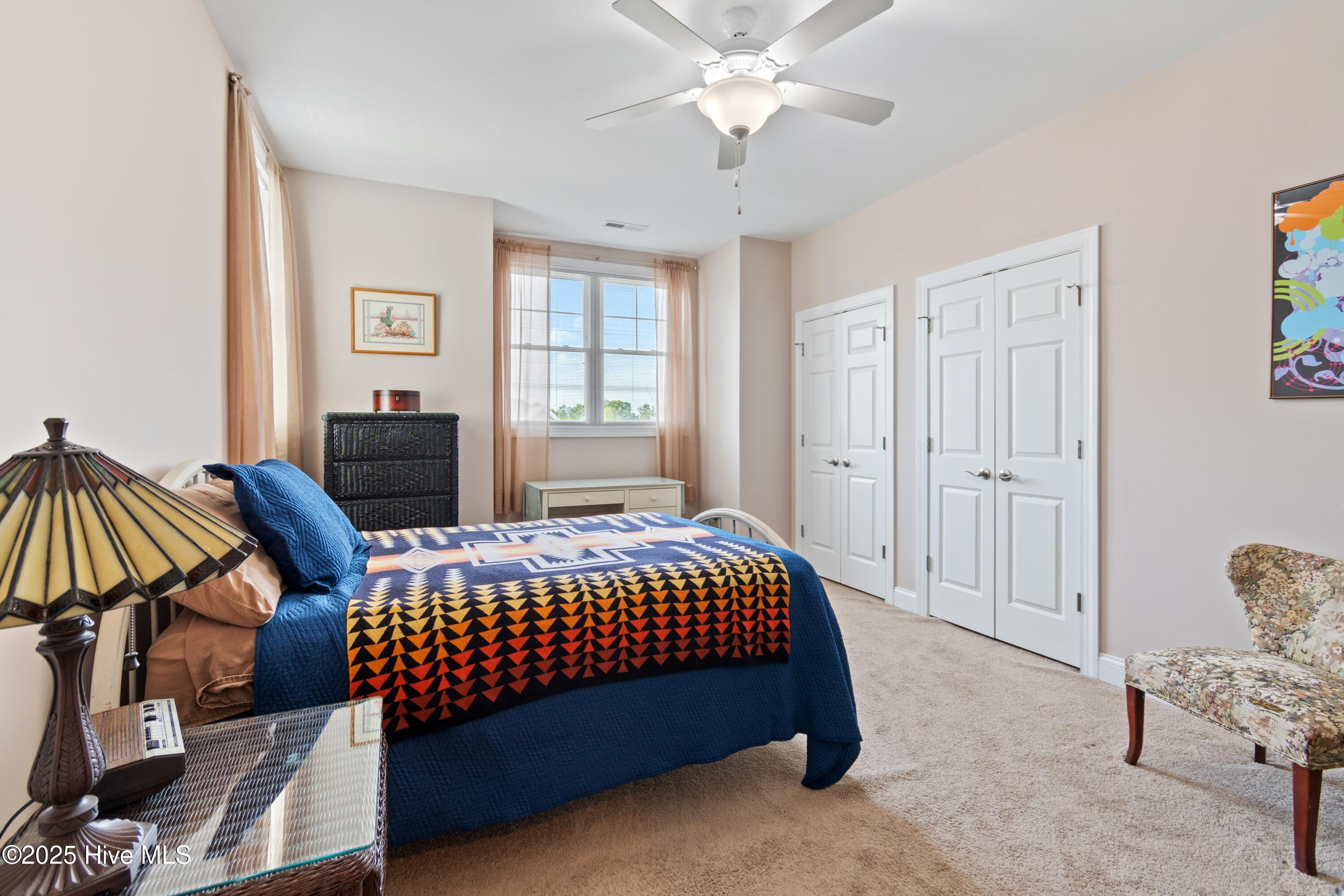 100552930 | Photo 32