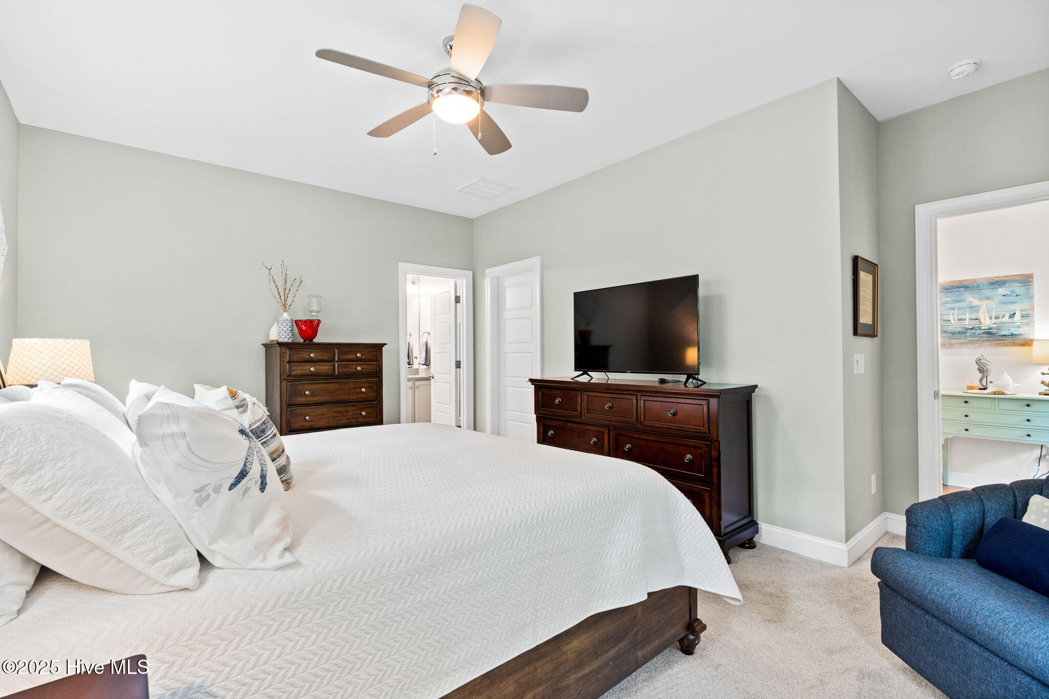 100566861 | Photo 19