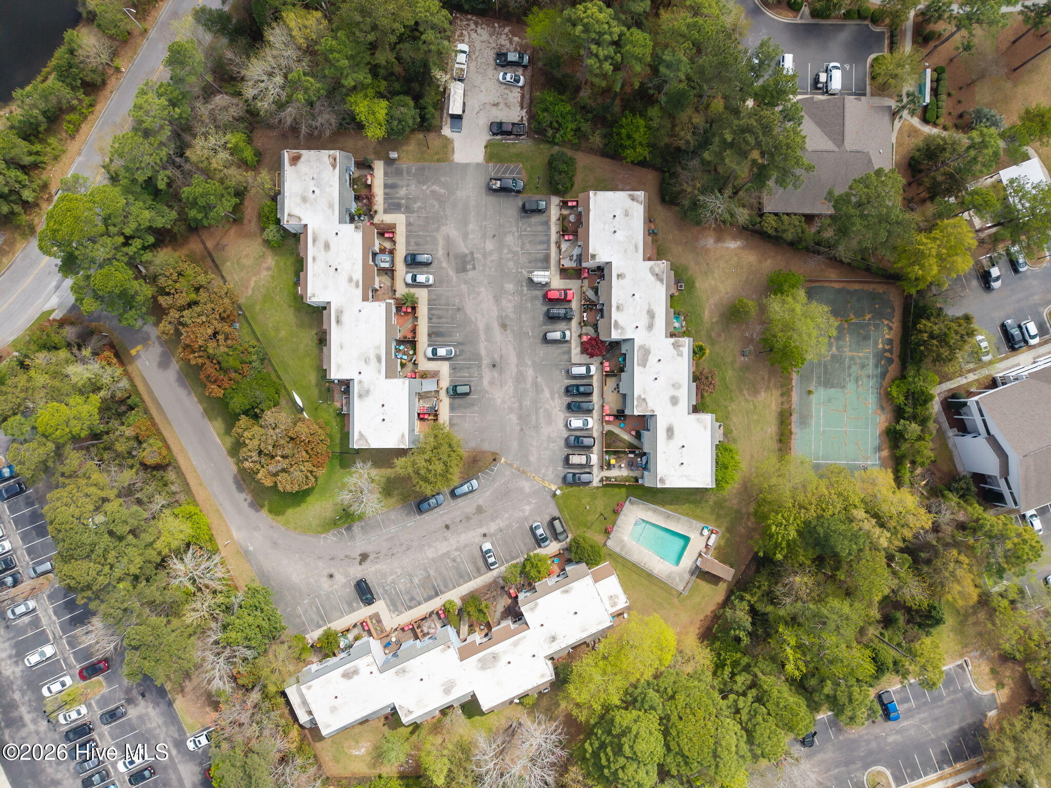 100562887 | Photo 38