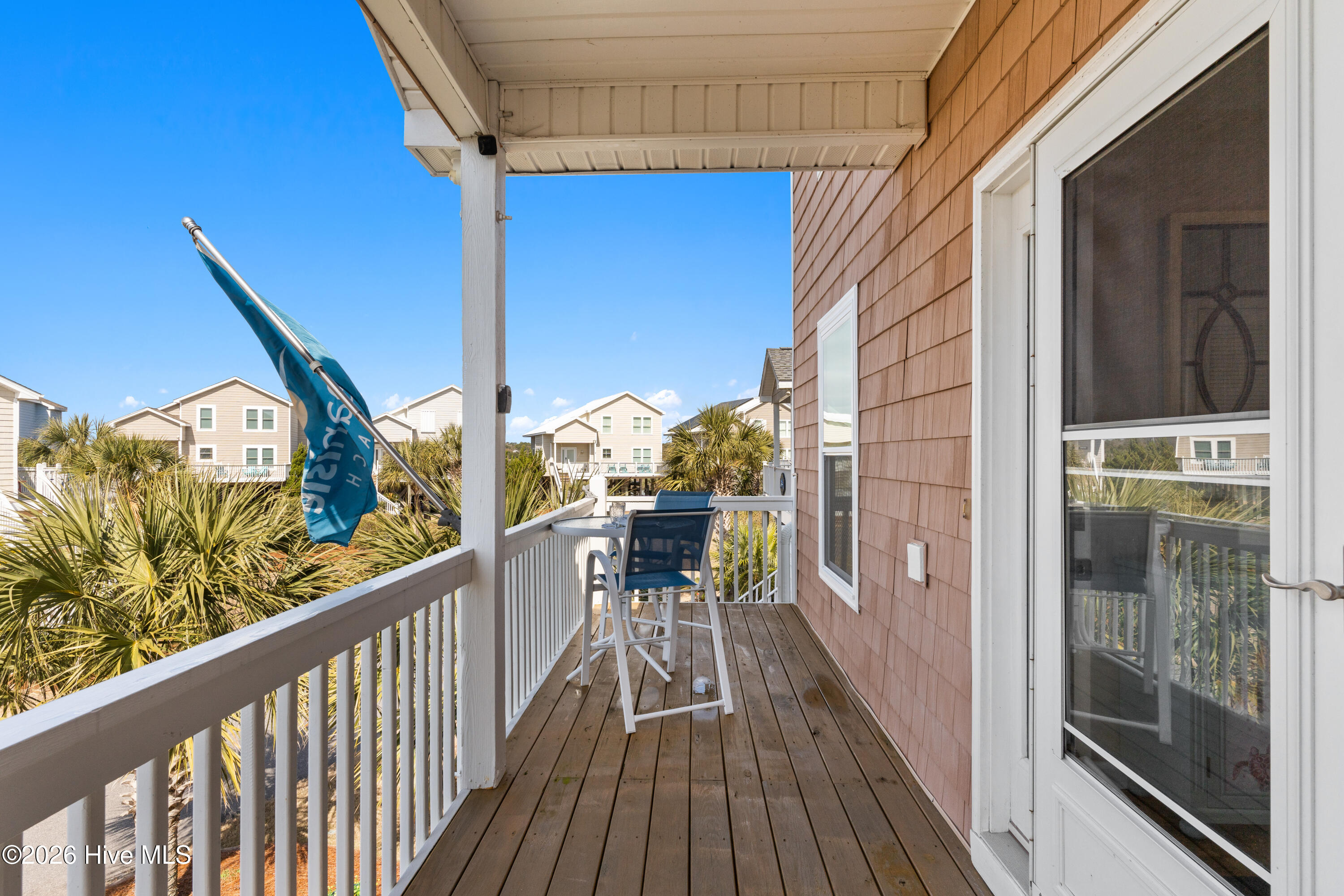 100560754 | Photo 15