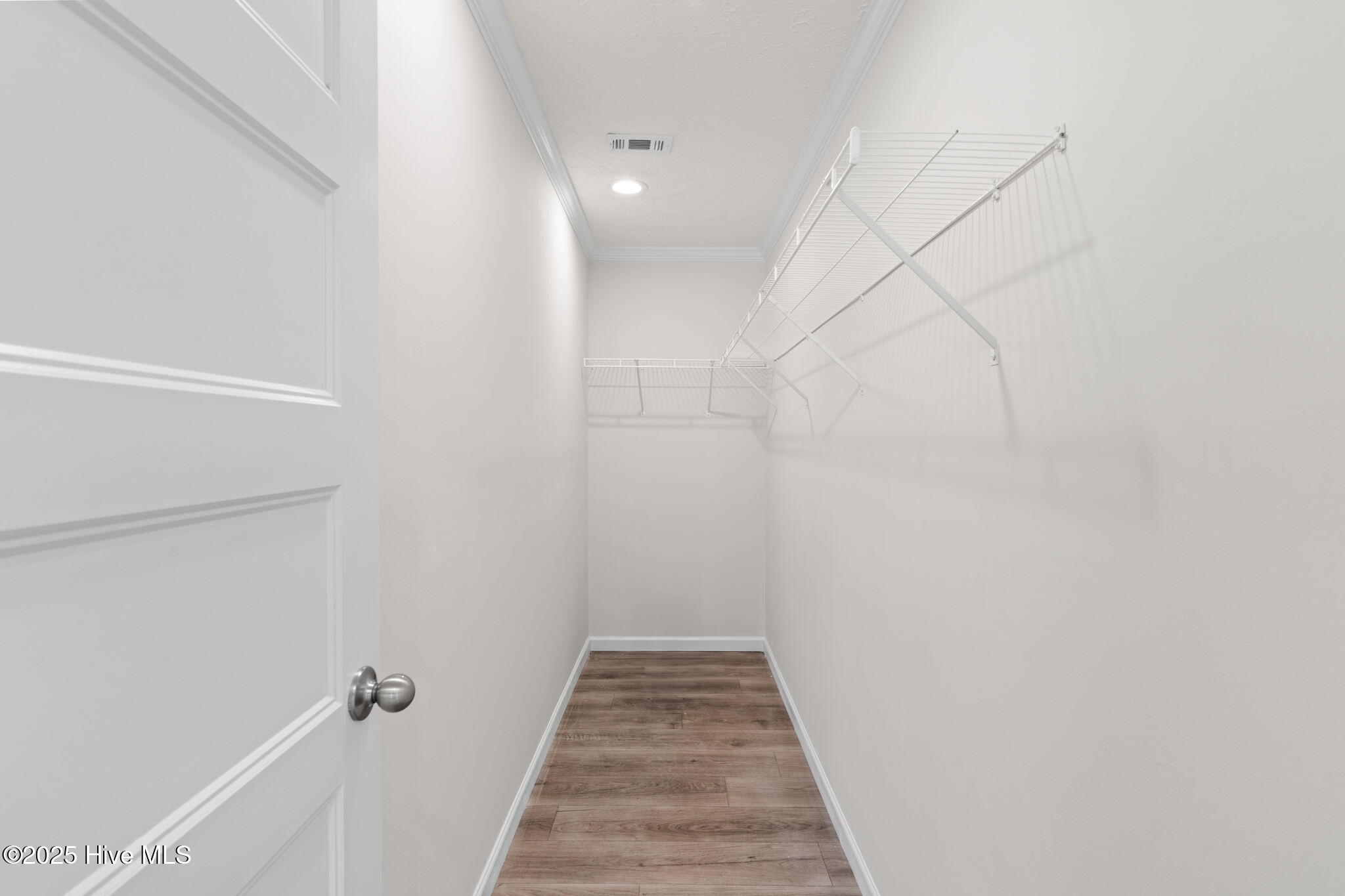 100542525 | Photo 21